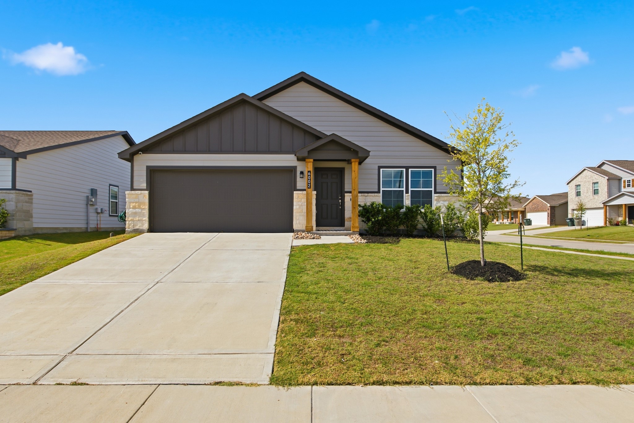 6002 Eagle Ridge Drive Property Photo 1