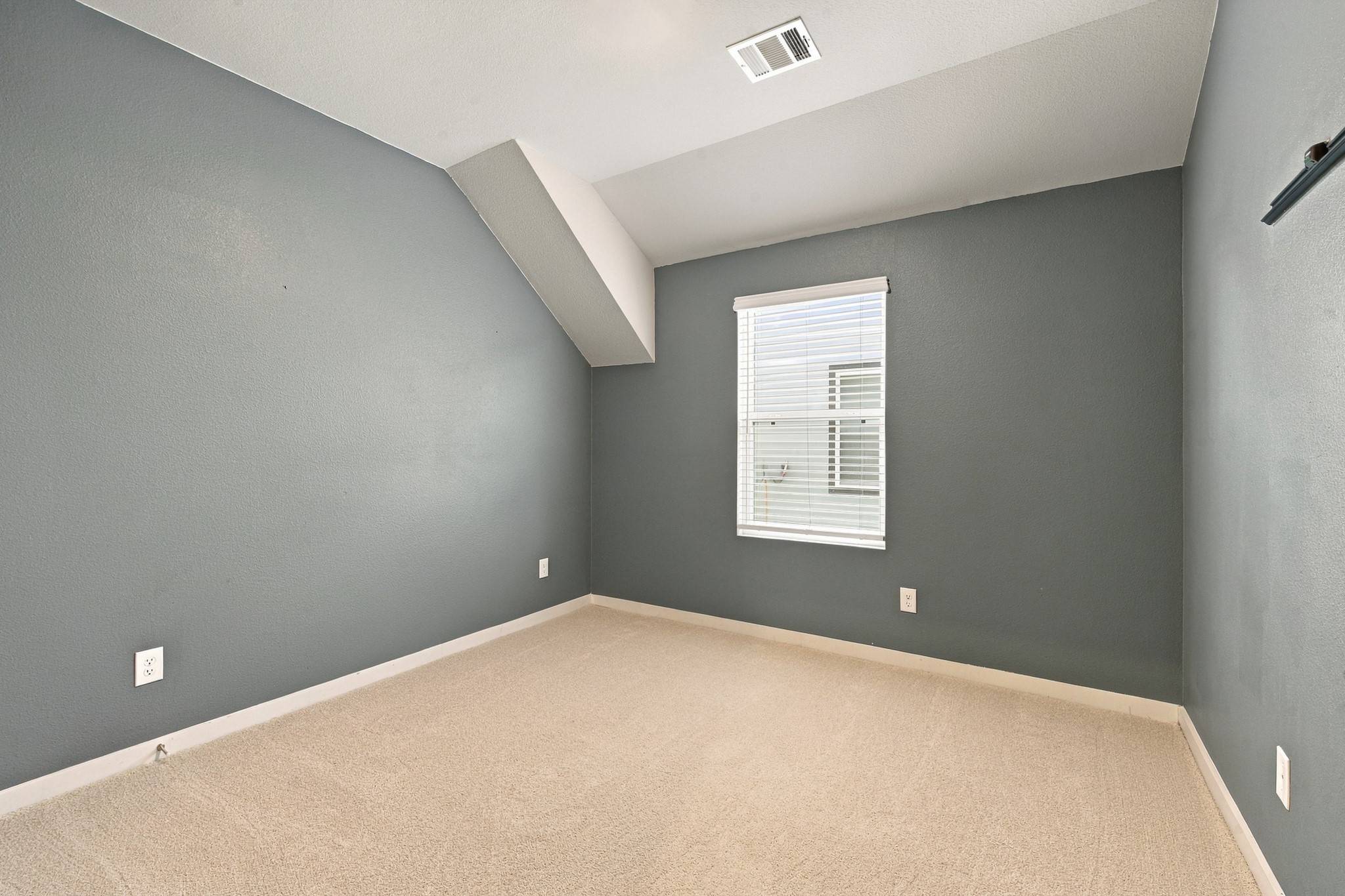 6002 Eagle Ridge Drive Property Photo 13
