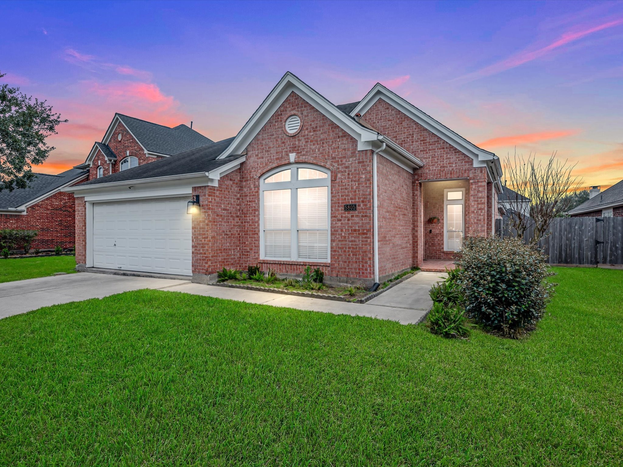 5805 Windy Knoll Lane Property Photo 1