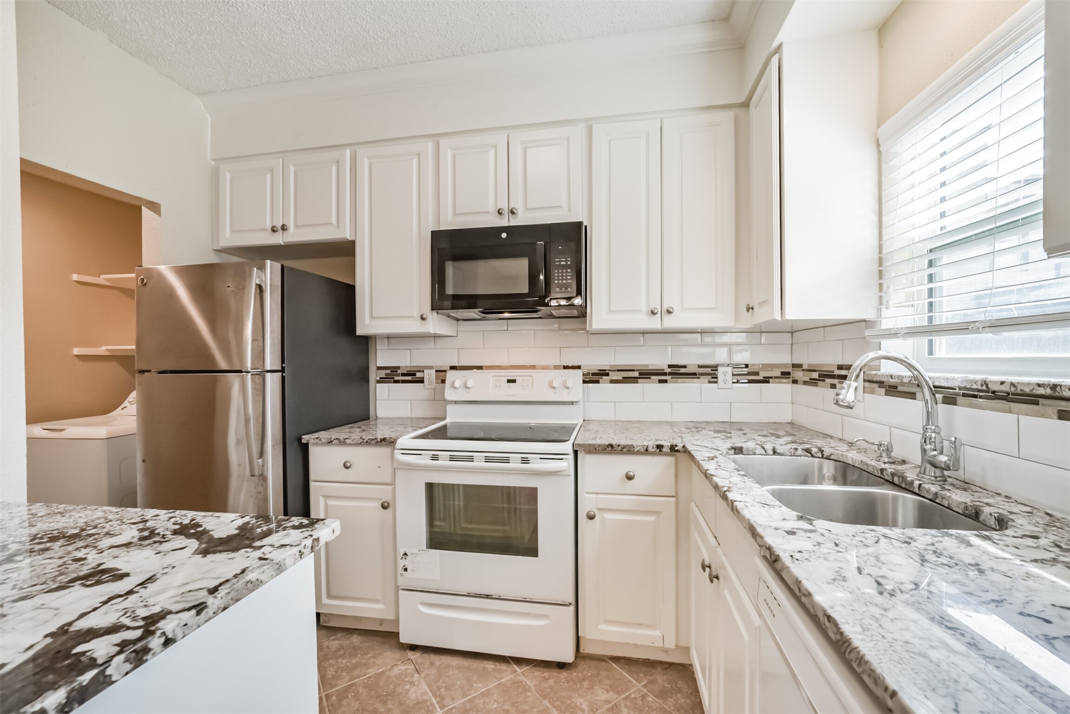 12500 Brookglade Circle 172 Property Photo 15