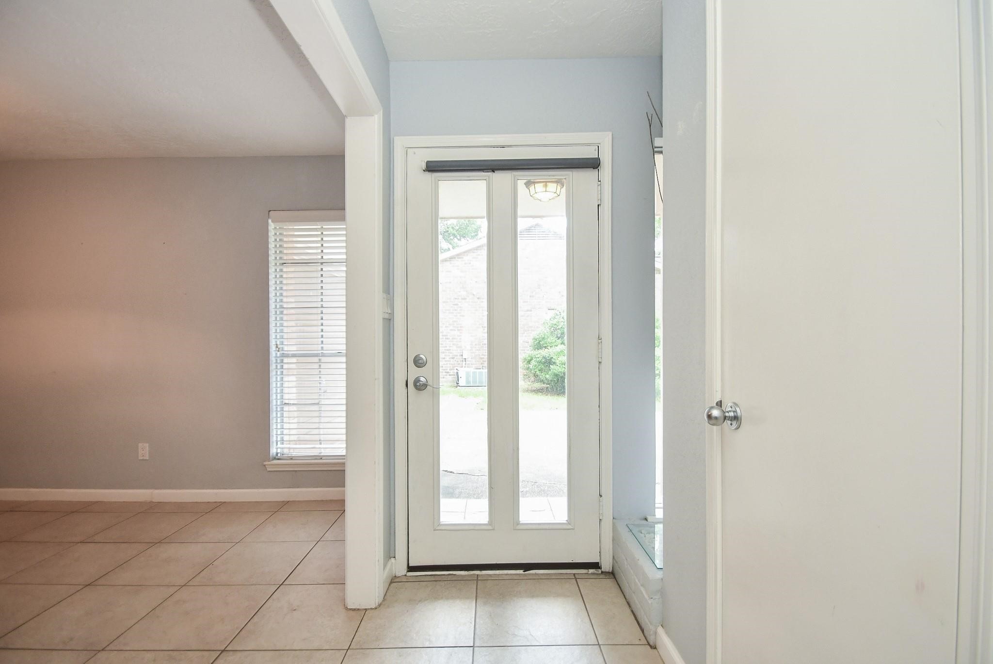 12927 Westmere Drive Property Photo 3
