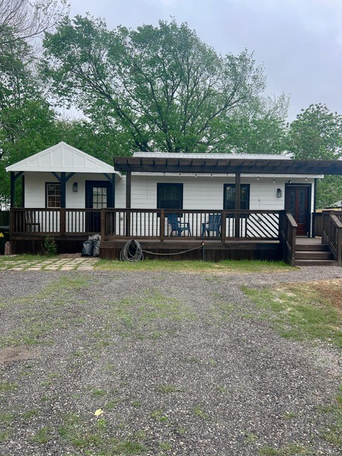 327 3rd Street Property Photo 2