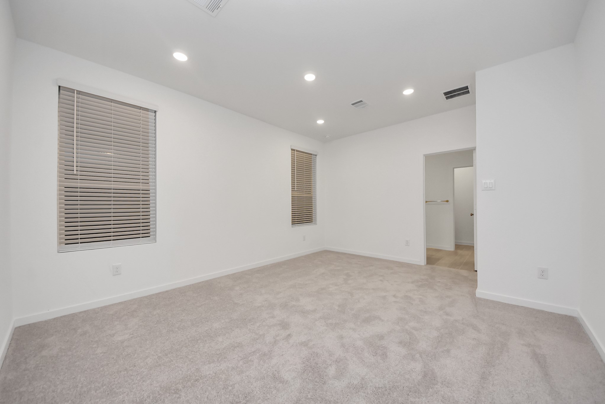 904 Capracotta Drive Property Photo 5