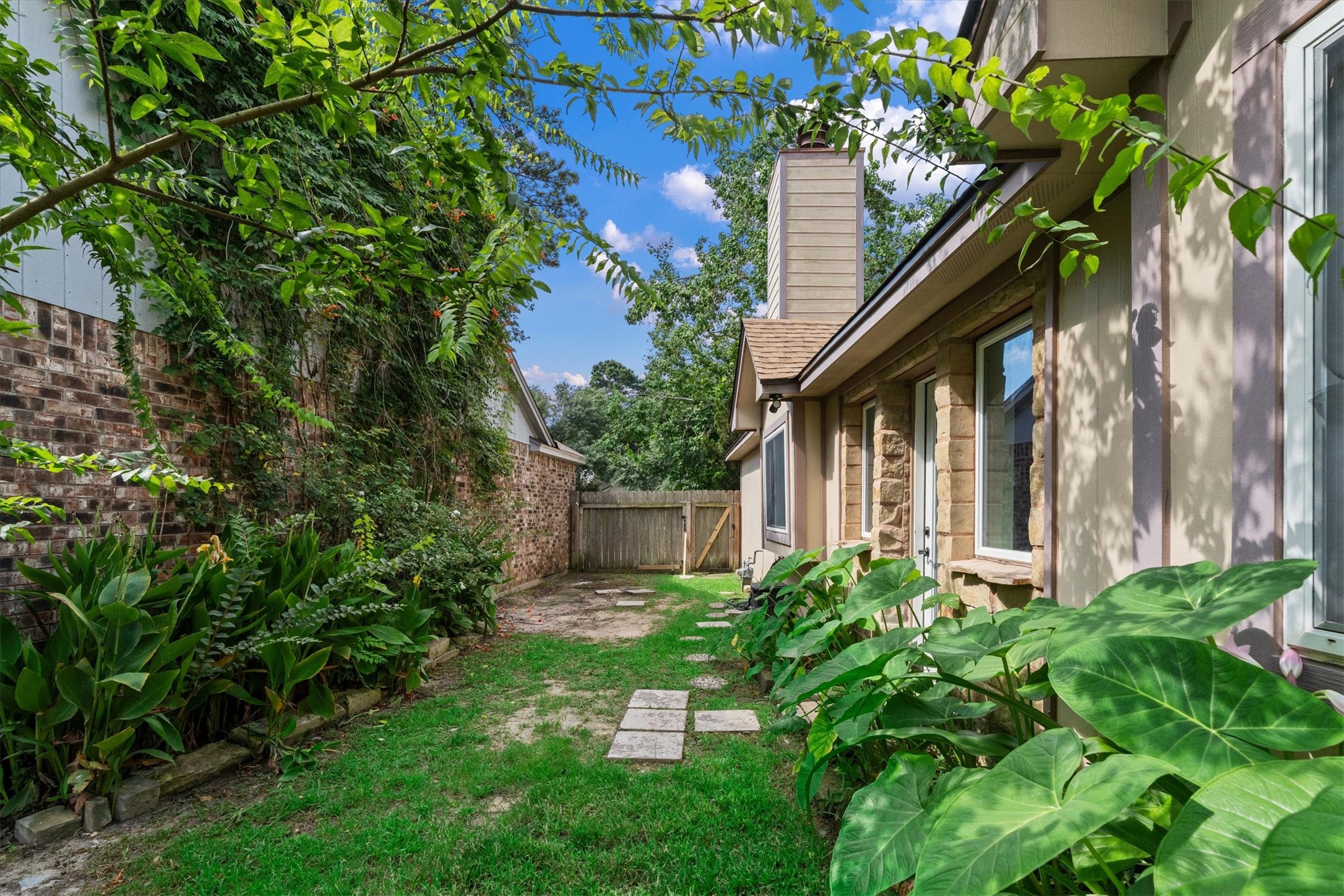 5010 Deer Point Drive Property Photo 26