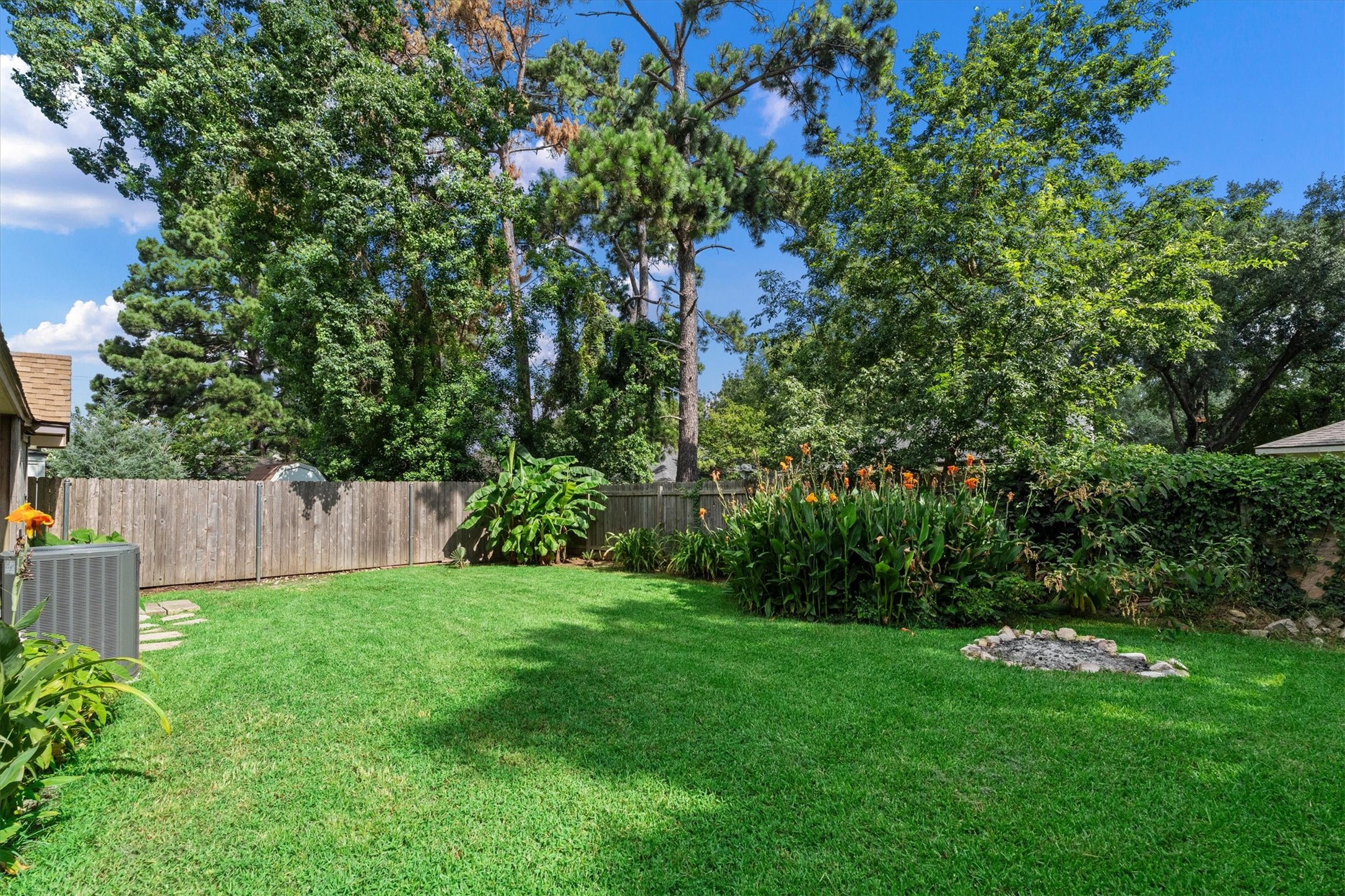5010 Deer Point Drive Property Photo 28