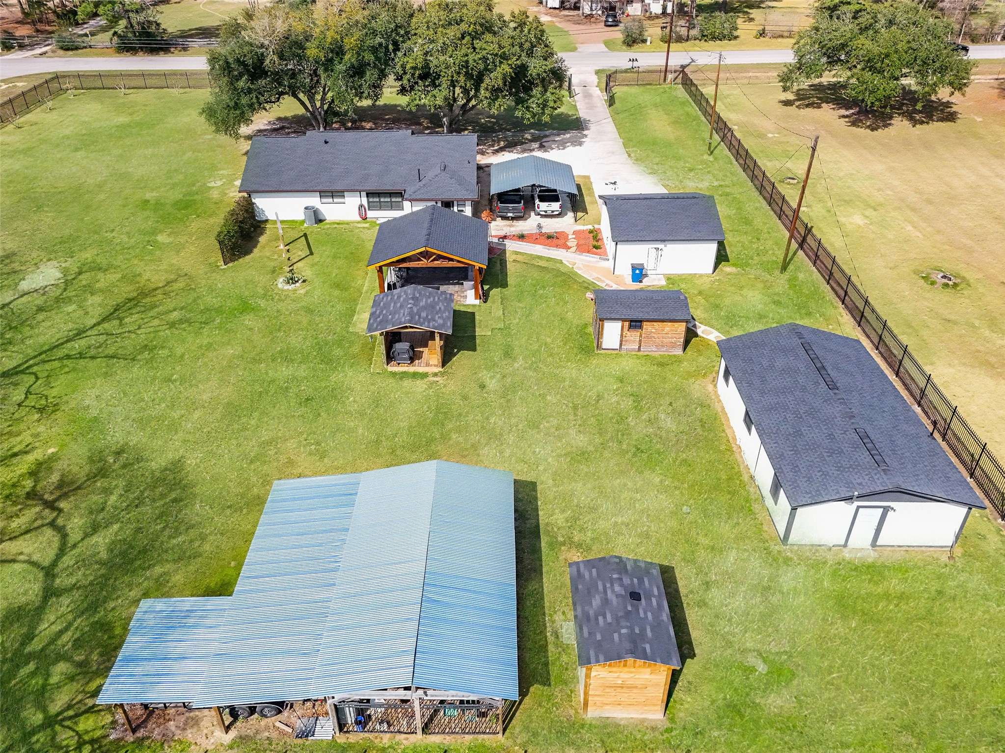 12998 Rocky Road Property Photo 4