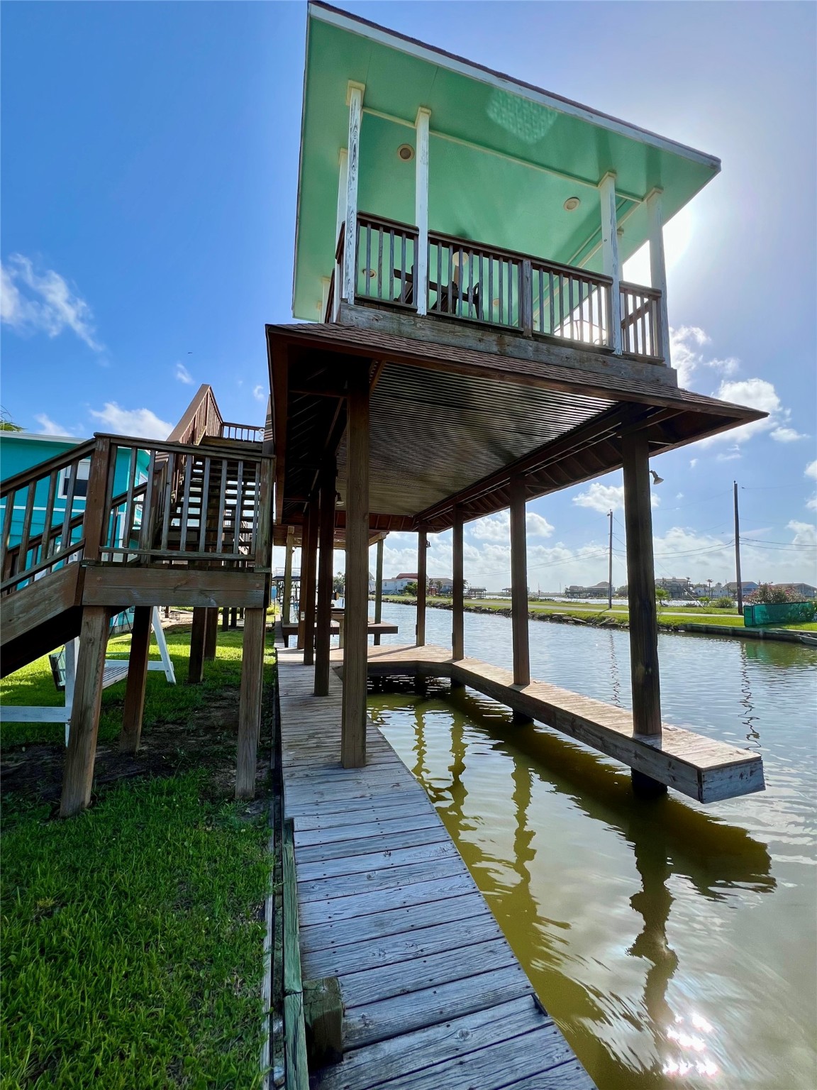 91 & 92 Bayou Vista Drive Property Photo 4