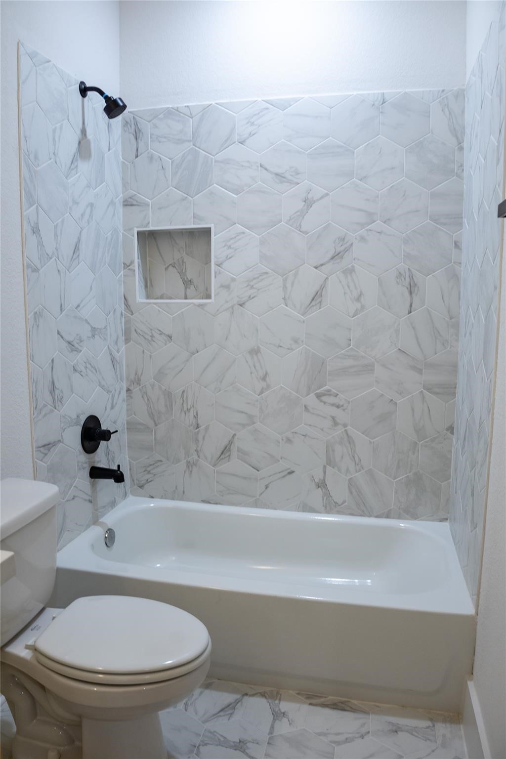 8805 Parkway Drive Drive Property Photo 15
