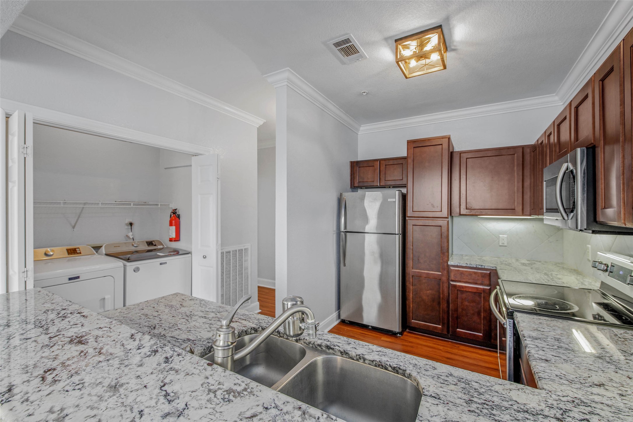 801 Luther Street W 106 Property Photo 11