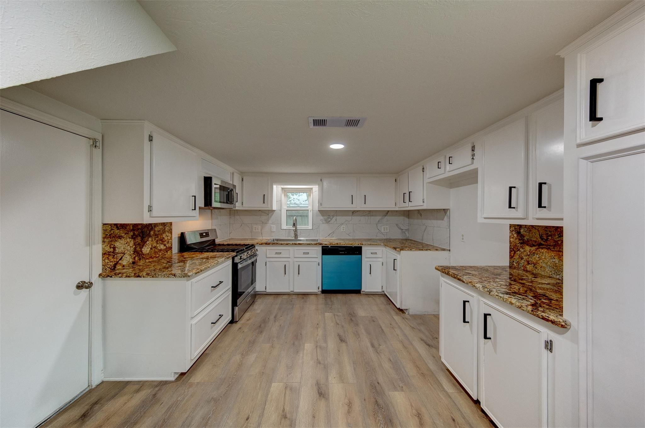 3115 Michael Street, Bacliff Tx 77518 Property Photo 6