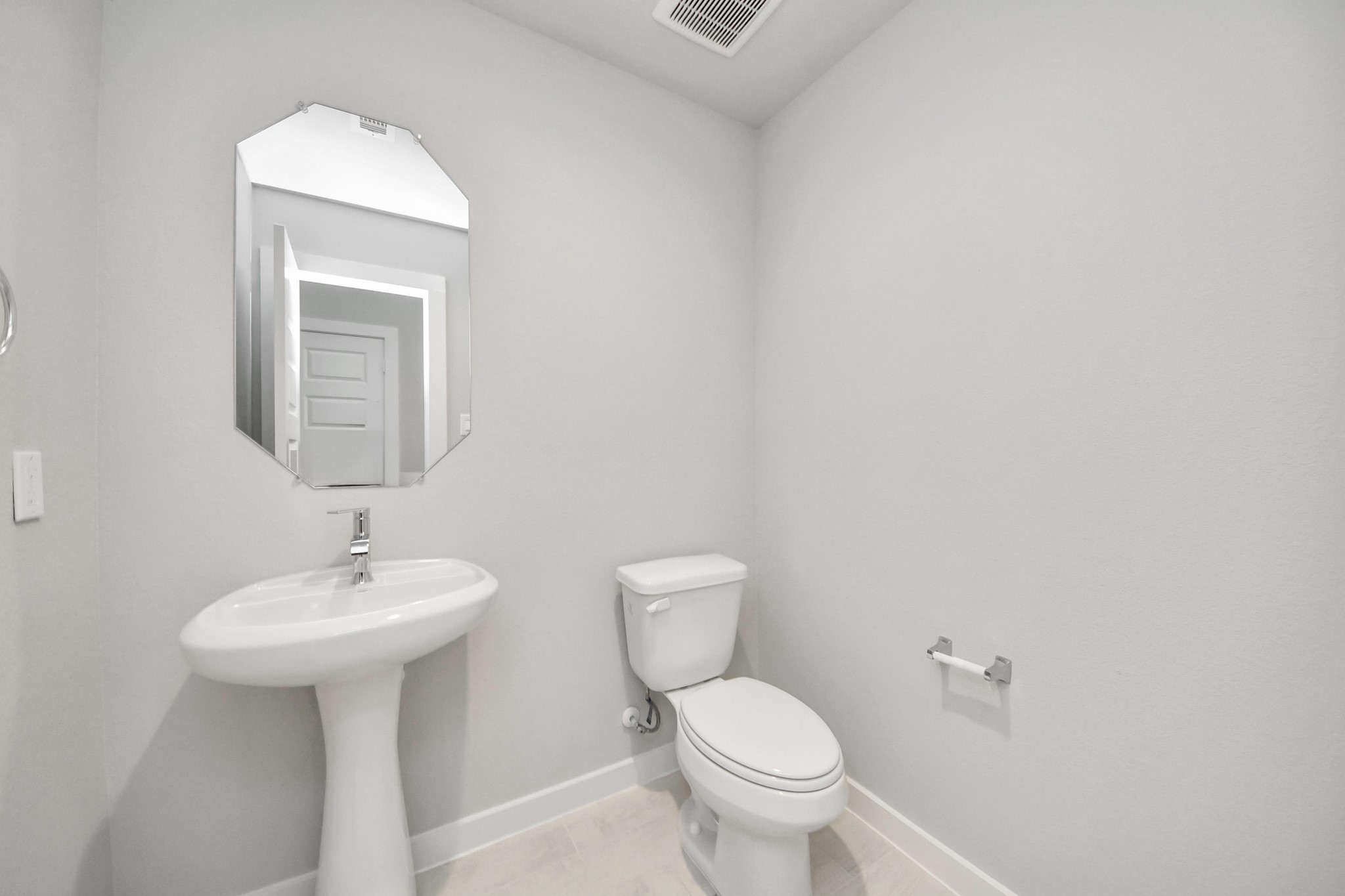 791 Marion Place Drive Property Photo 5