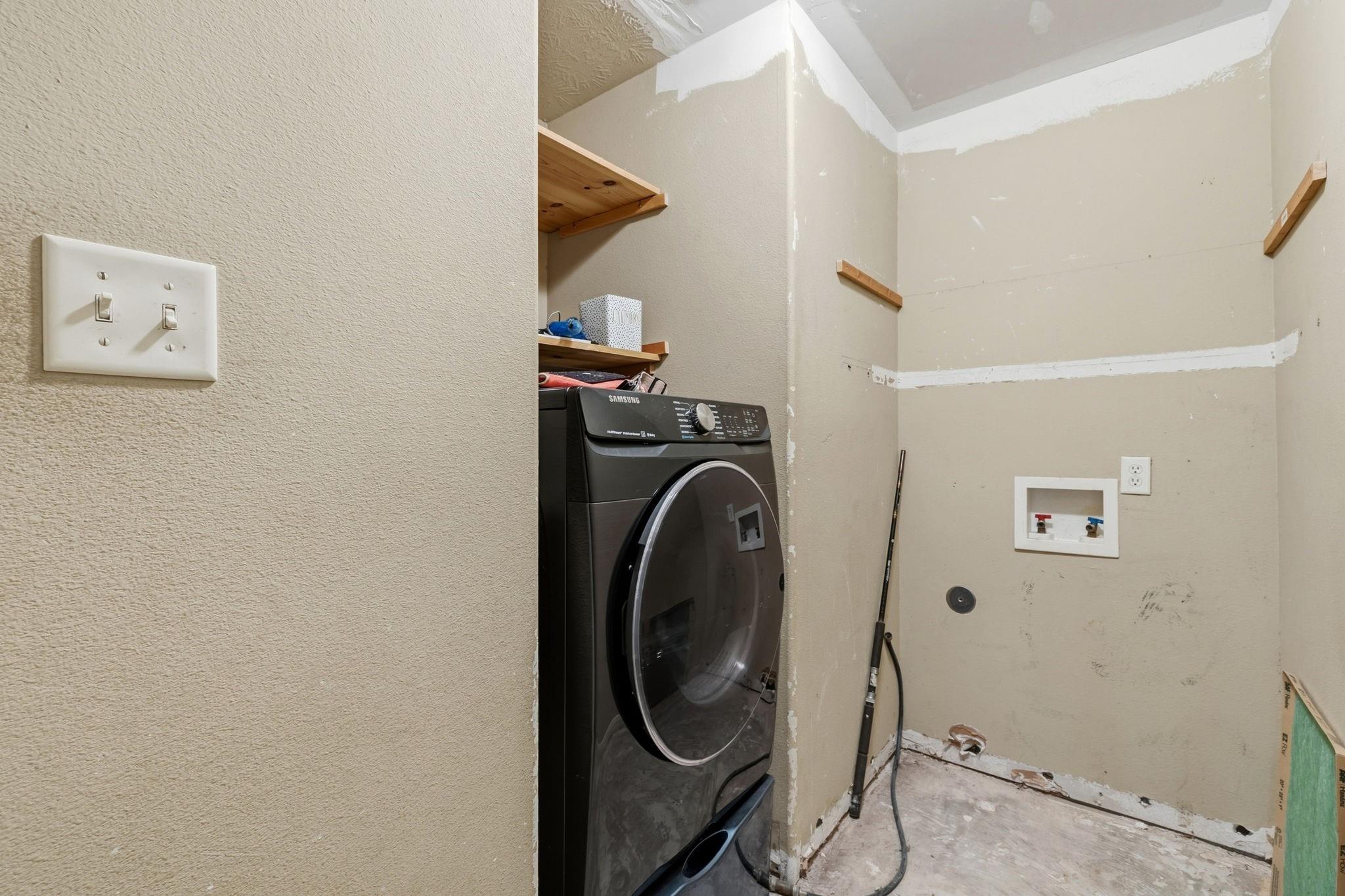 16205 Sun View Lane Property Photo 15