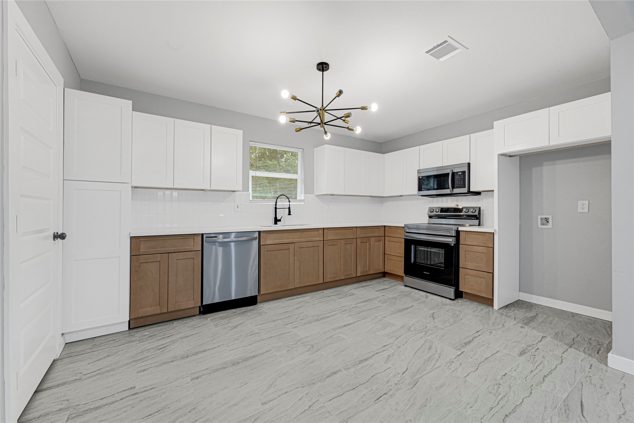 8647 Berndale Street Property Photo 1