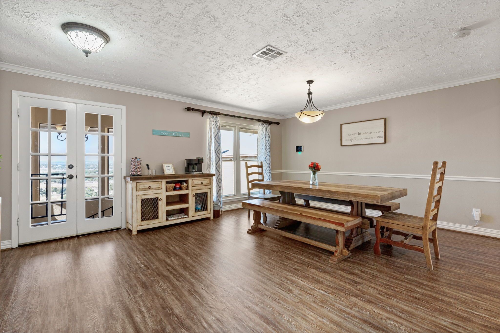 1464 Lakeside Drive W Property Photo 12