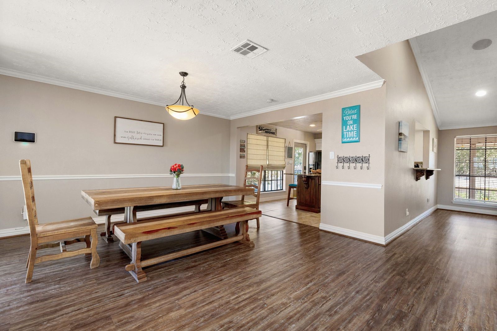 1464 Lakeside Drive W Property Photo 13