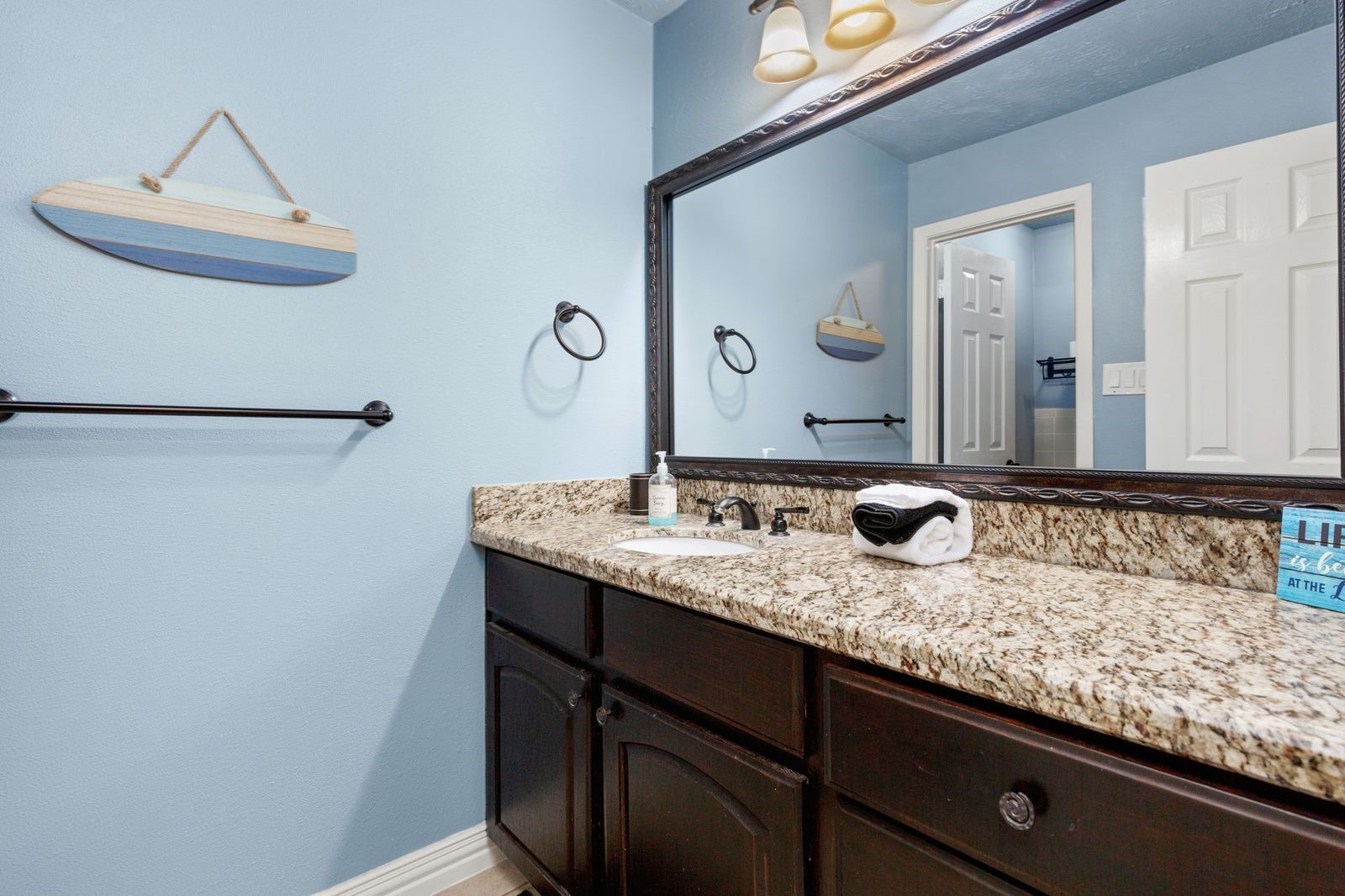 1464 Lakeside Drive W Property Photo 26
