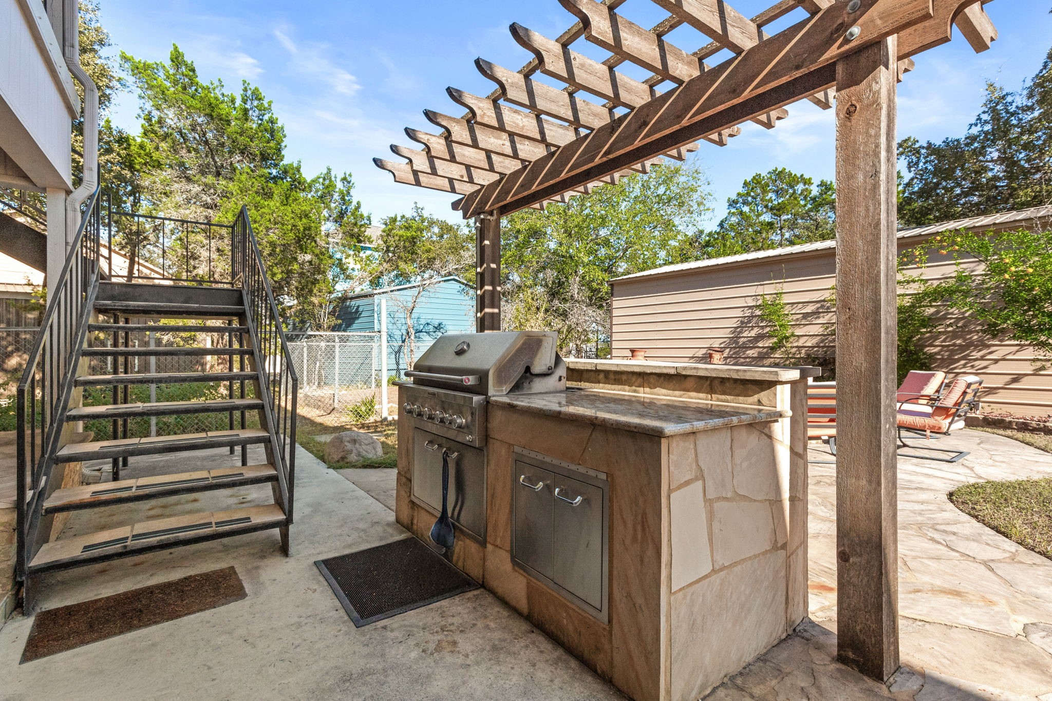 1464 Lakeside Drive W Property Photo 43