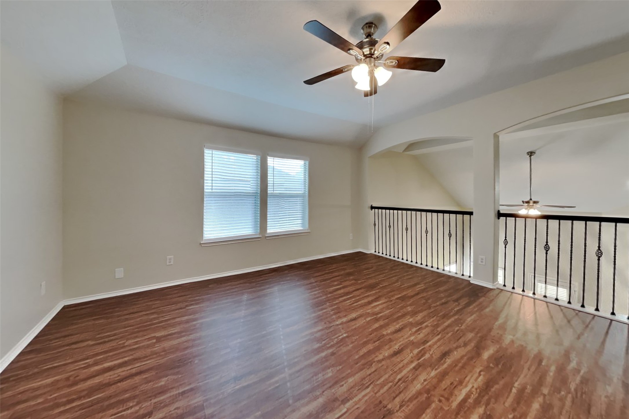 21542 Kings Bend Drive Property Photo 17