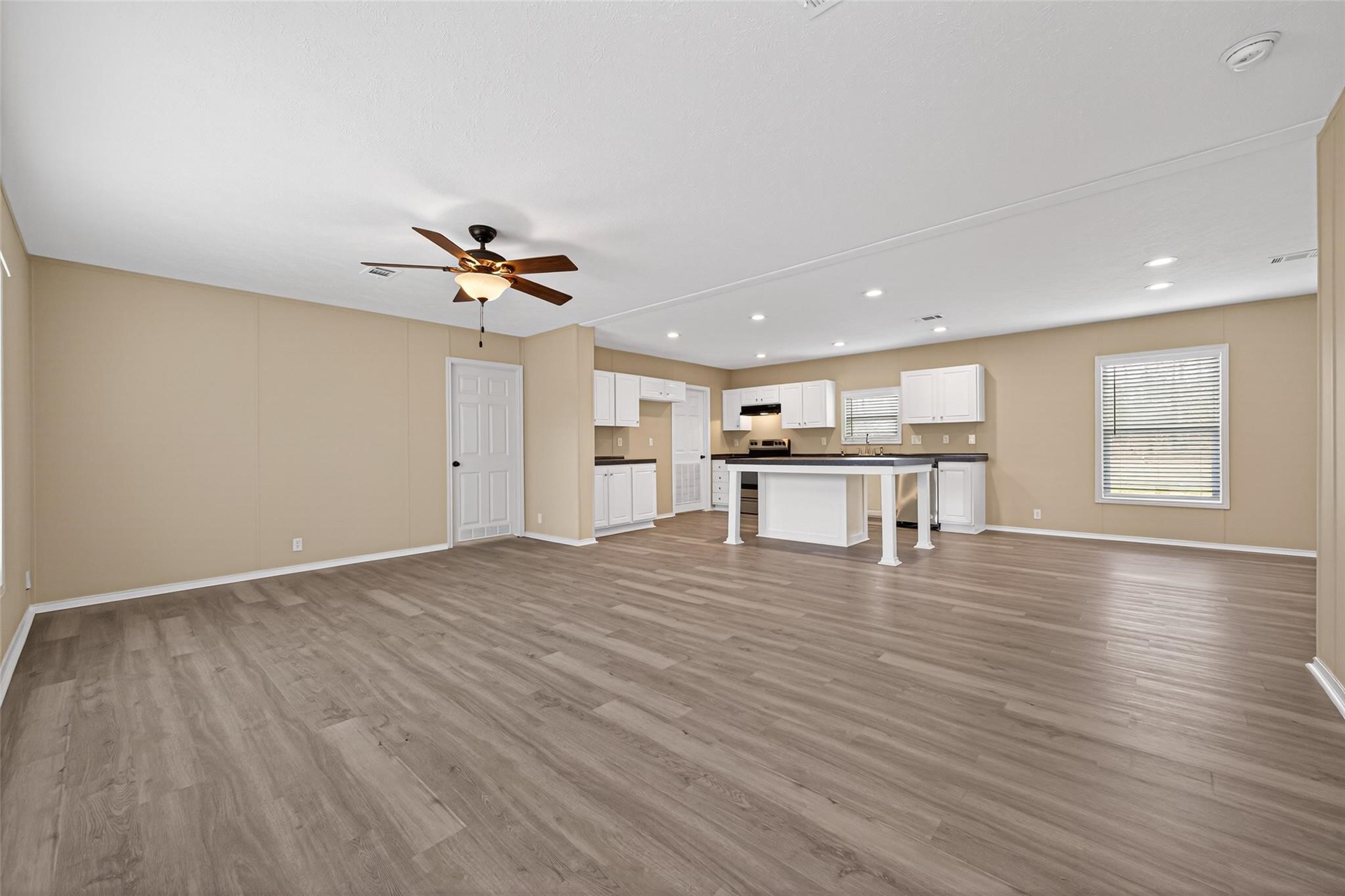 15933 W Relza Drive Property Photo 6