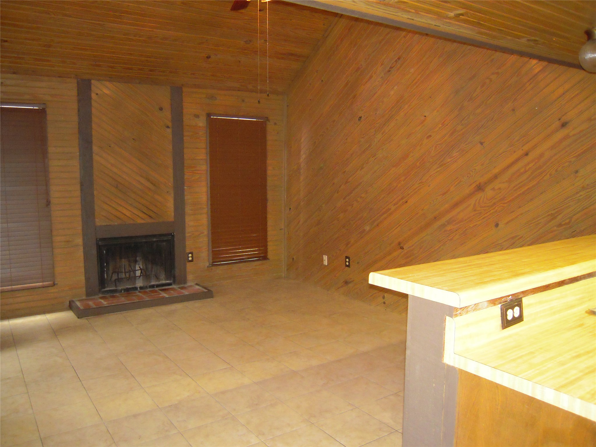 24605 Pools Creek E Property Photo 3