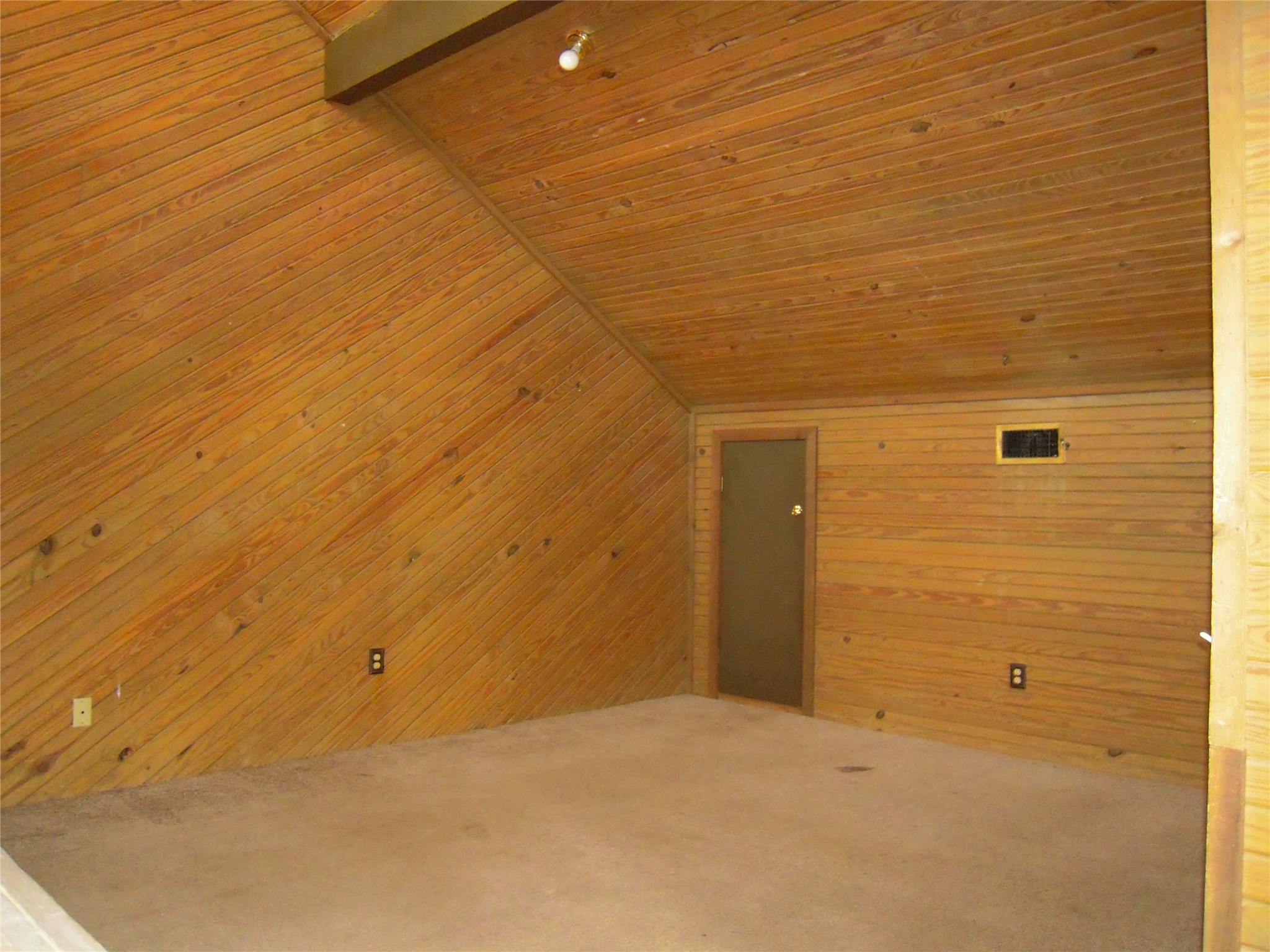 24605 Pools Creek E Property Photo 4