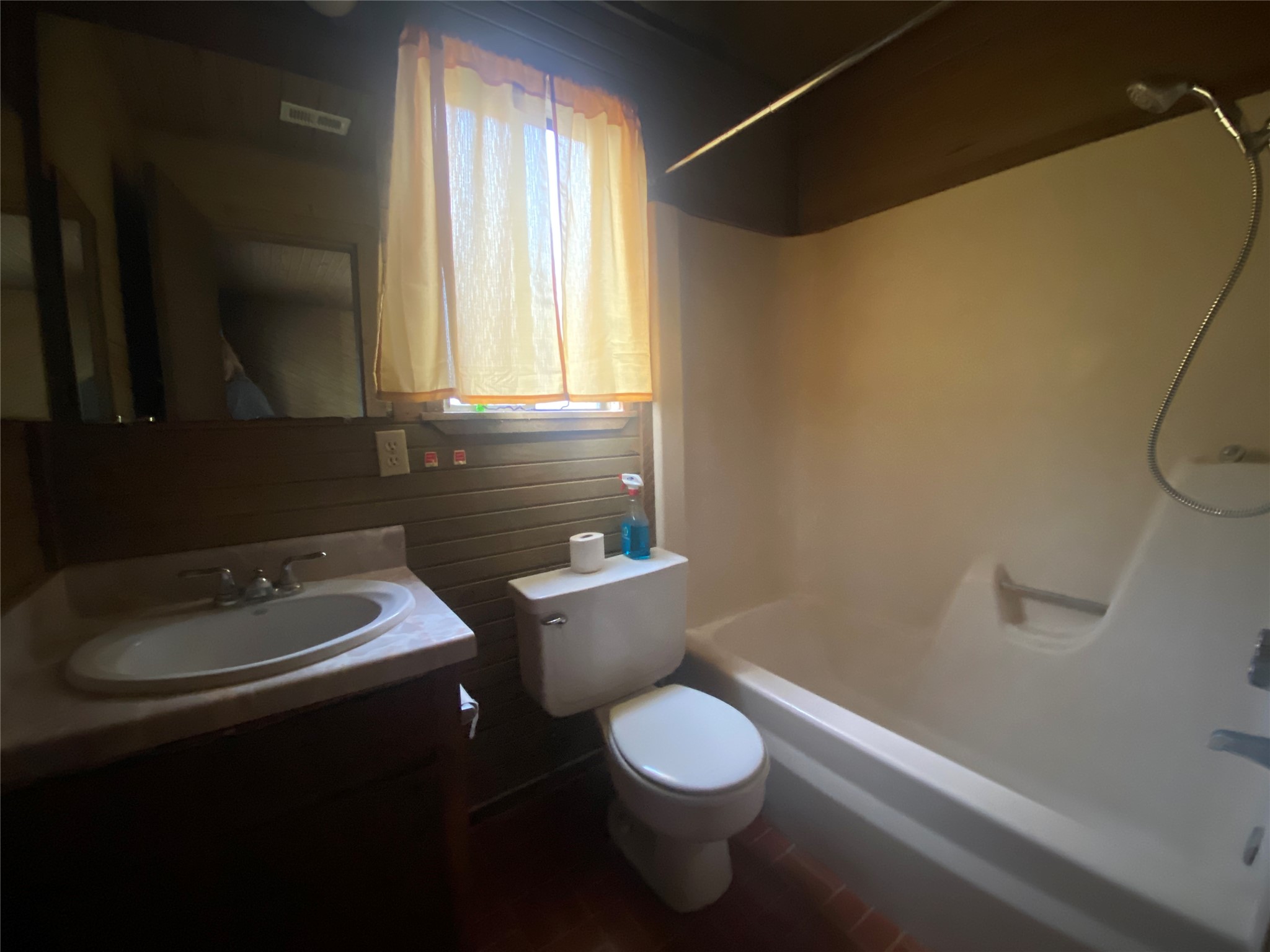 24605 Pools Creek E Property Photo 14