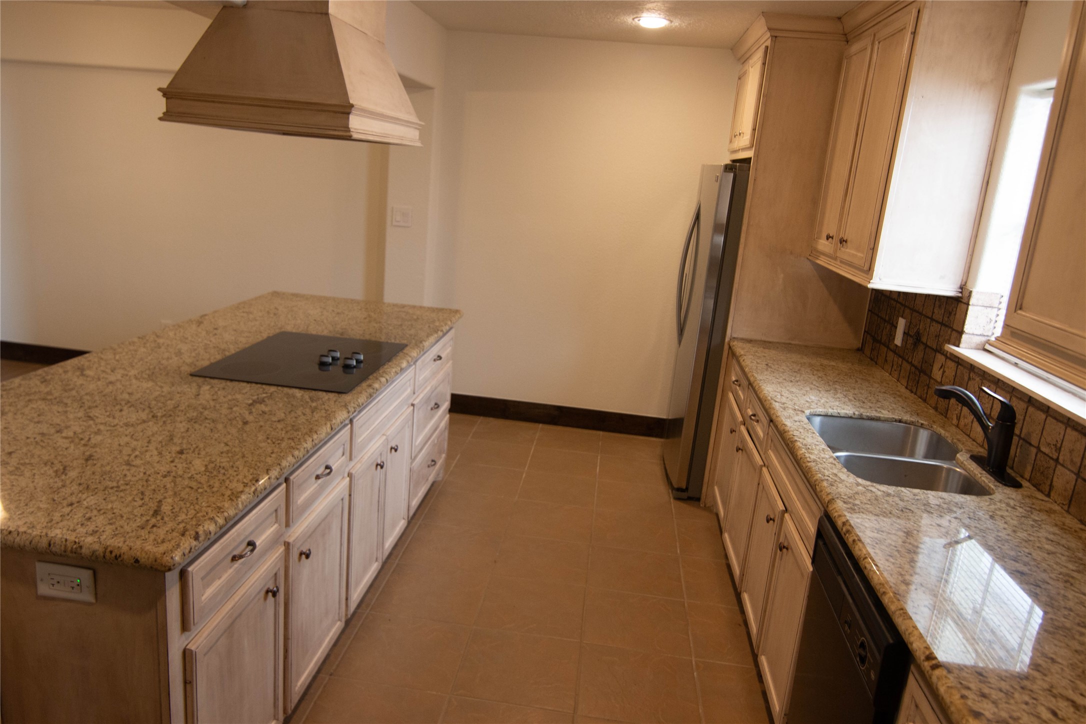 29511b Turnbury Village Drive Property Photo 5