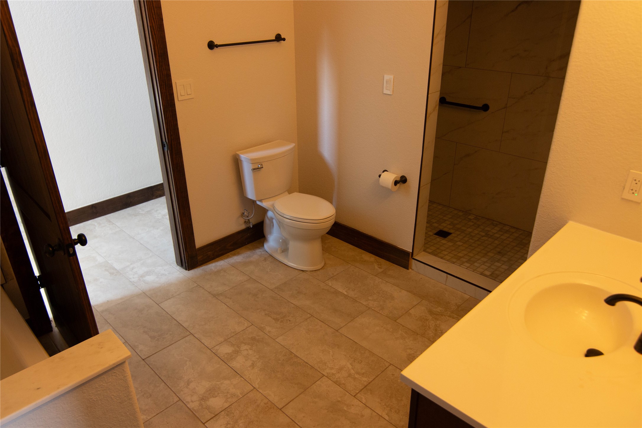 29511b Turnbury Village Drive Property Photo 9