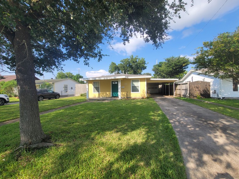 1523 Campbell Property Photo 1