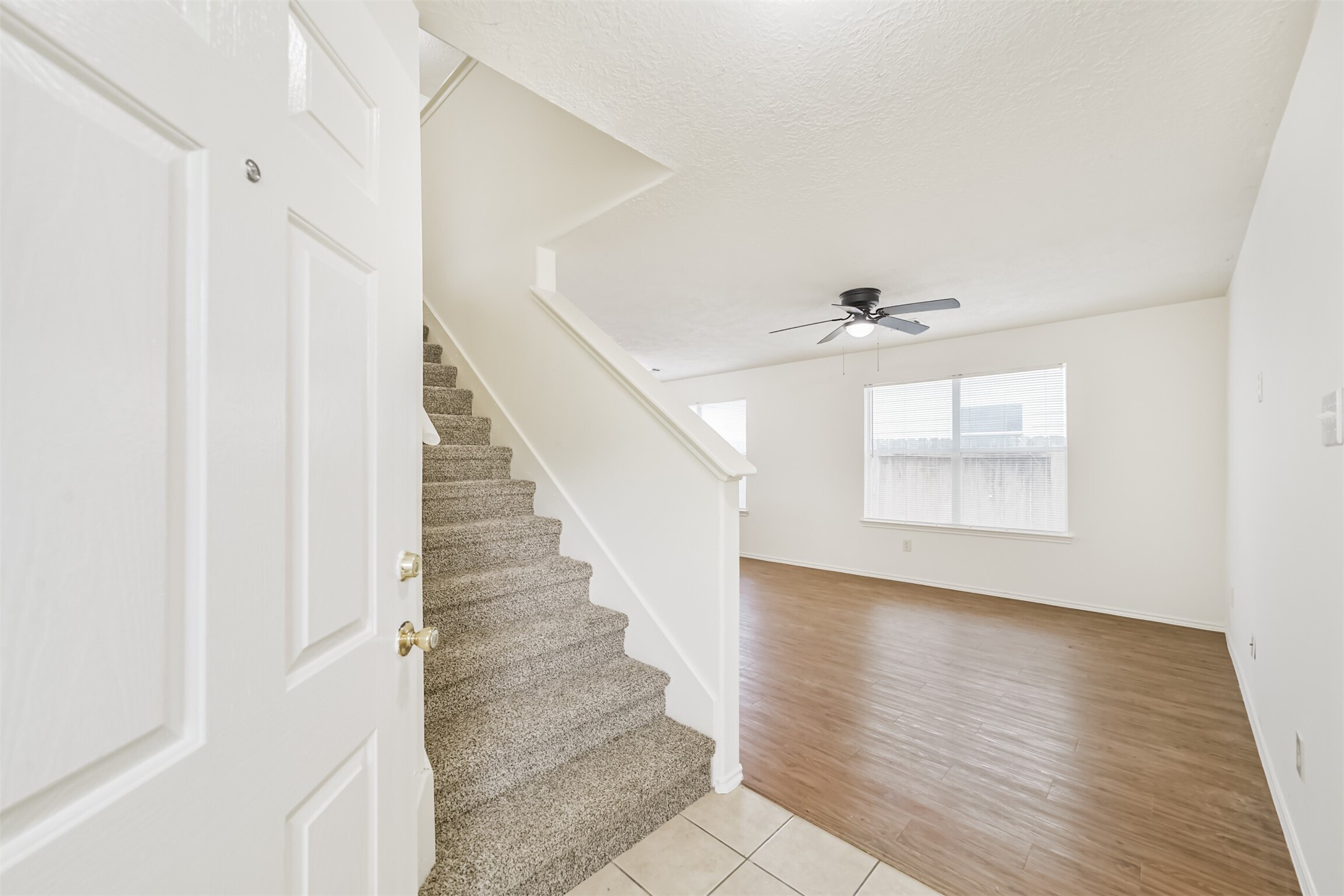 33318 Cottonwood Bend Property Photo 3