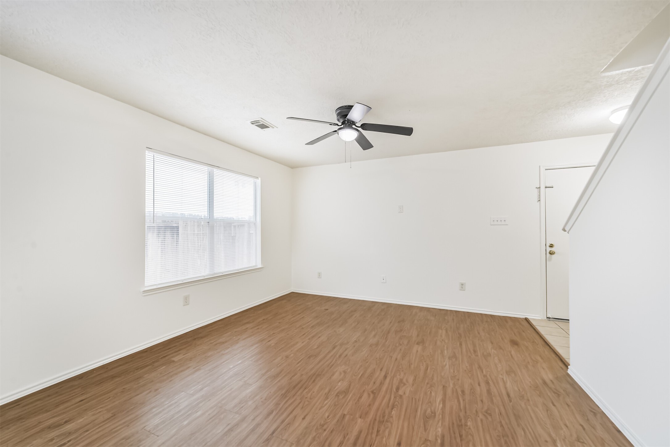 33318 Cottonwood Bend Property Photo 5
