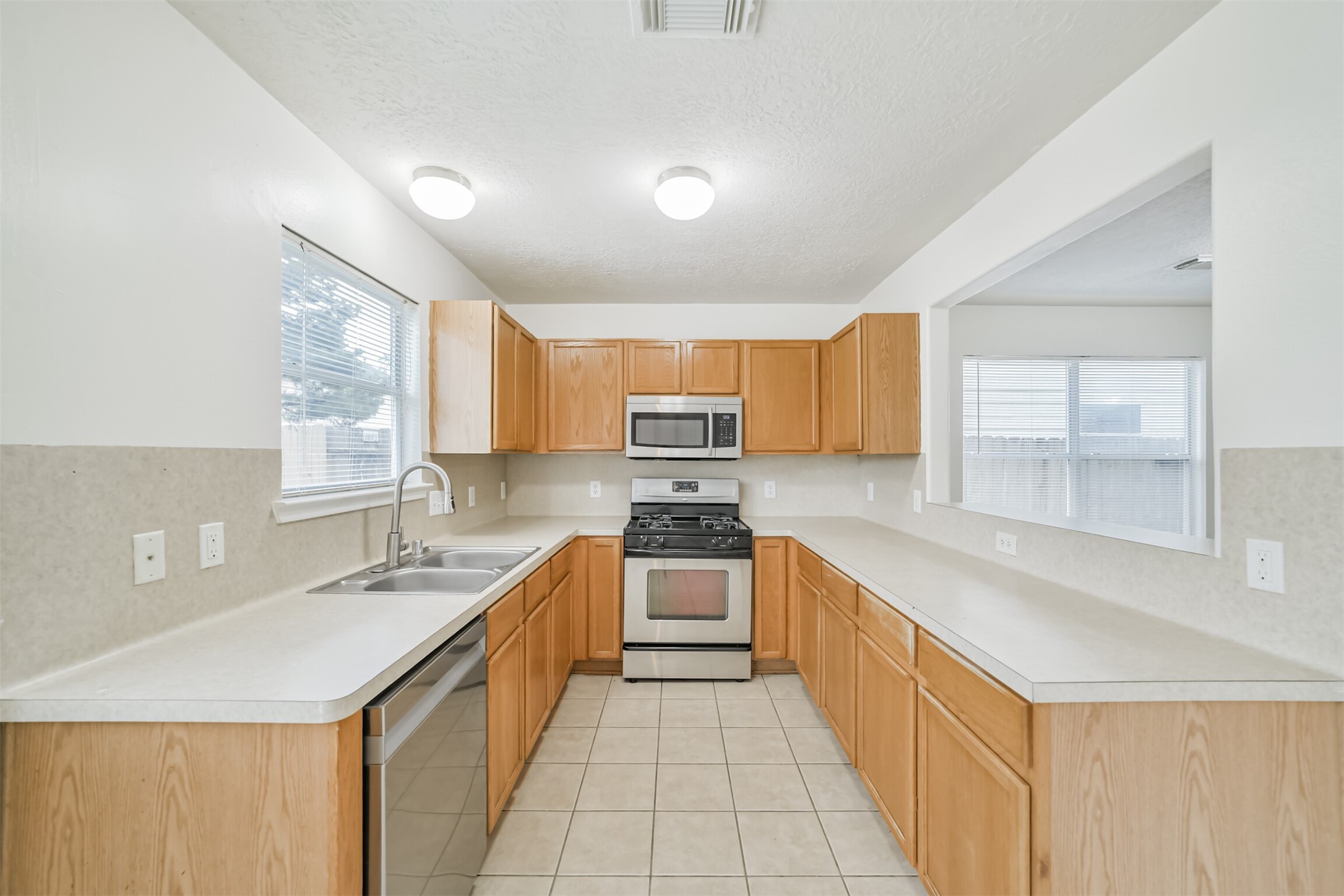 33318 Cottonwood Bend Property Photo 11