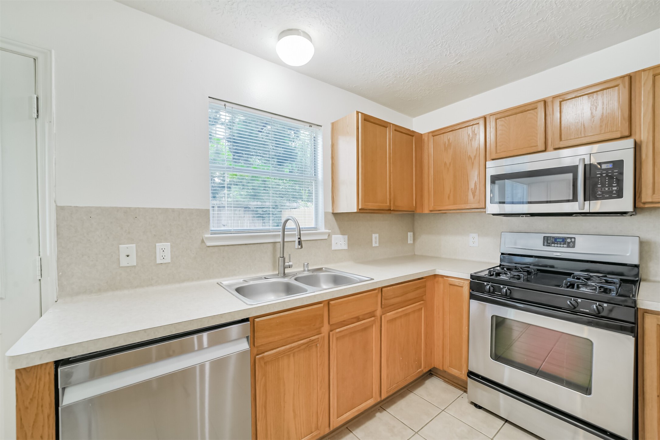 33318 Cottonwood Bend Property Photo 14