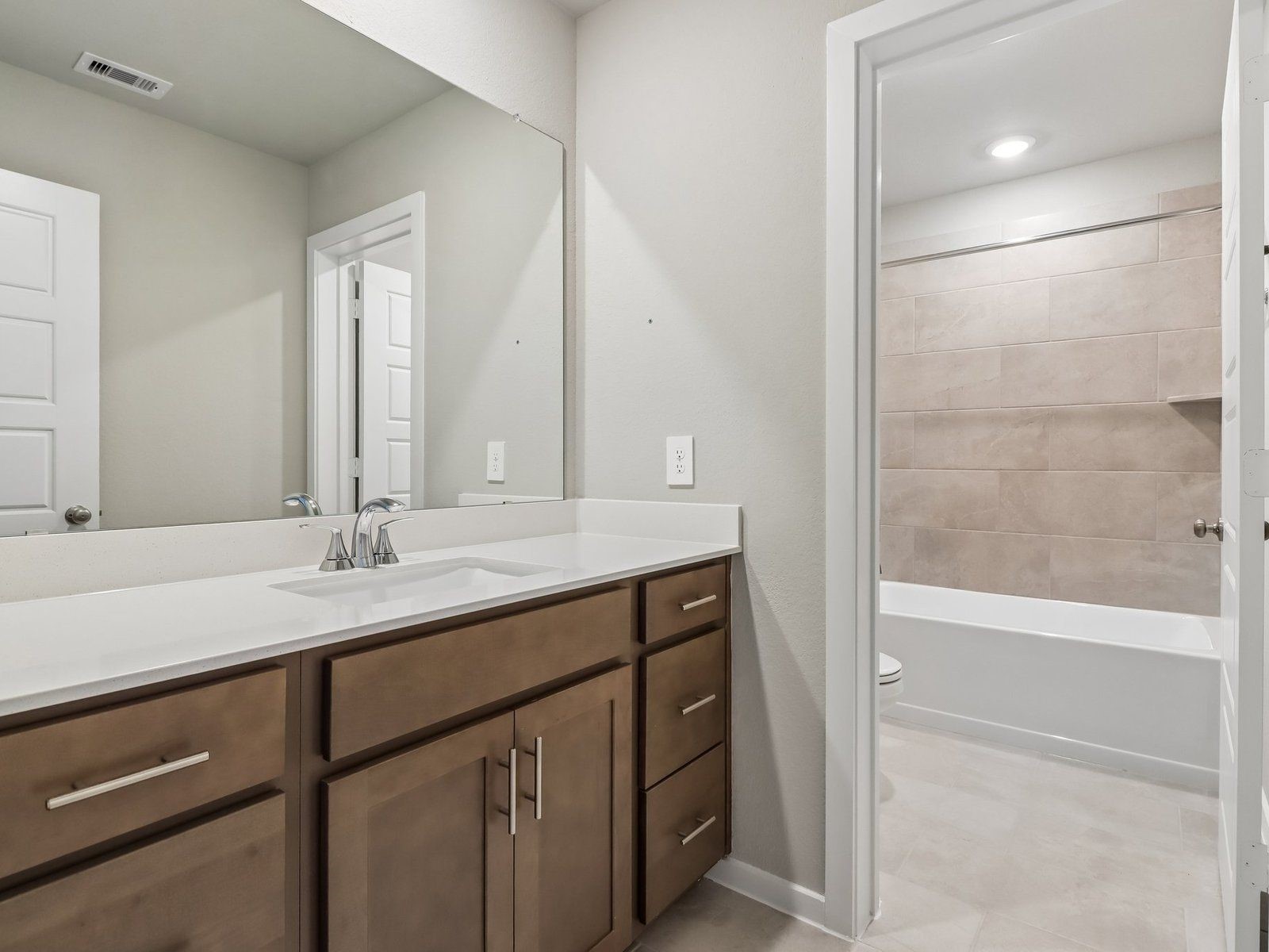 12035 Marlin Strait Drive Property Photo 4