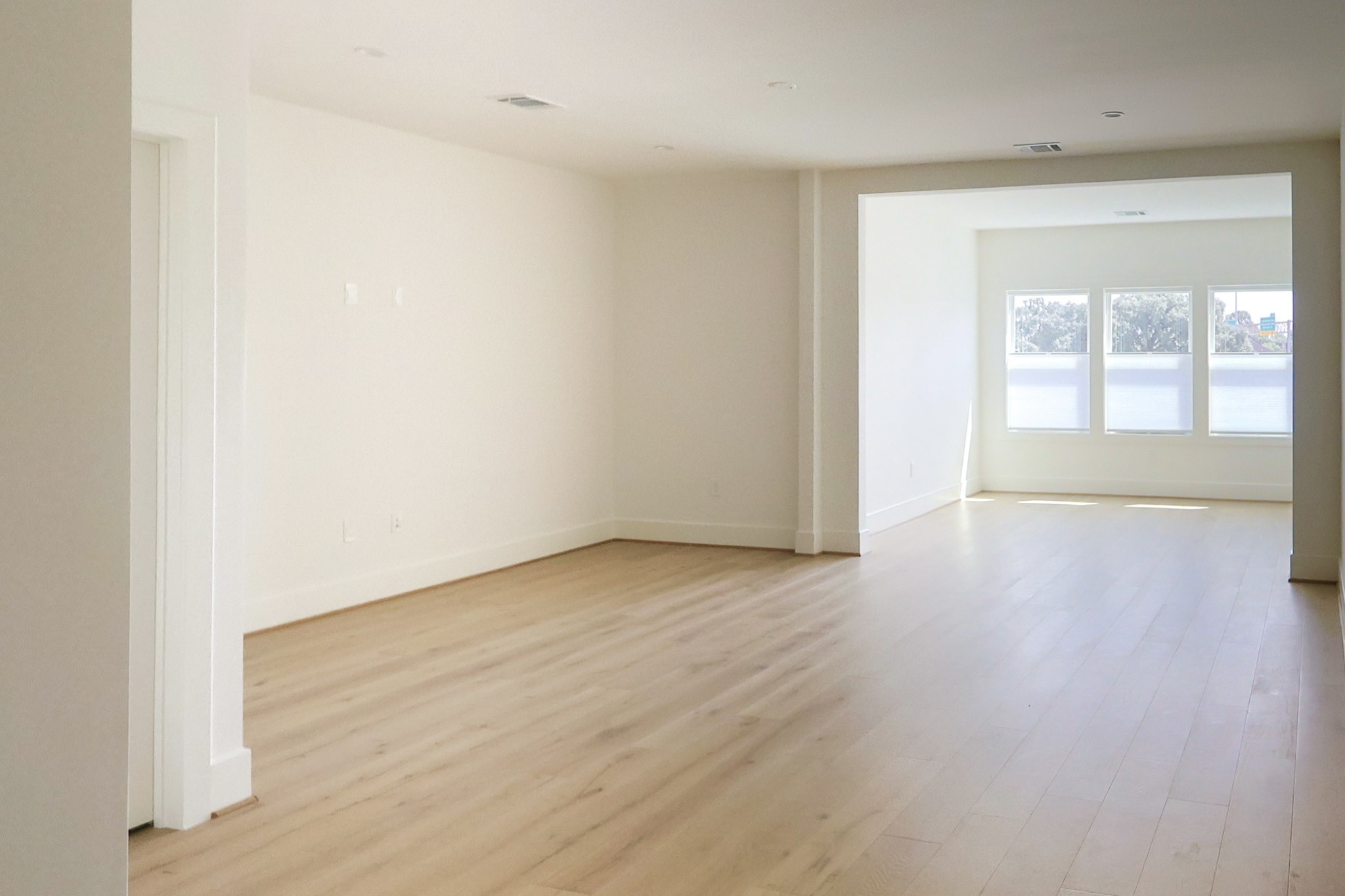4047 Mischire Drive Property Photo 27