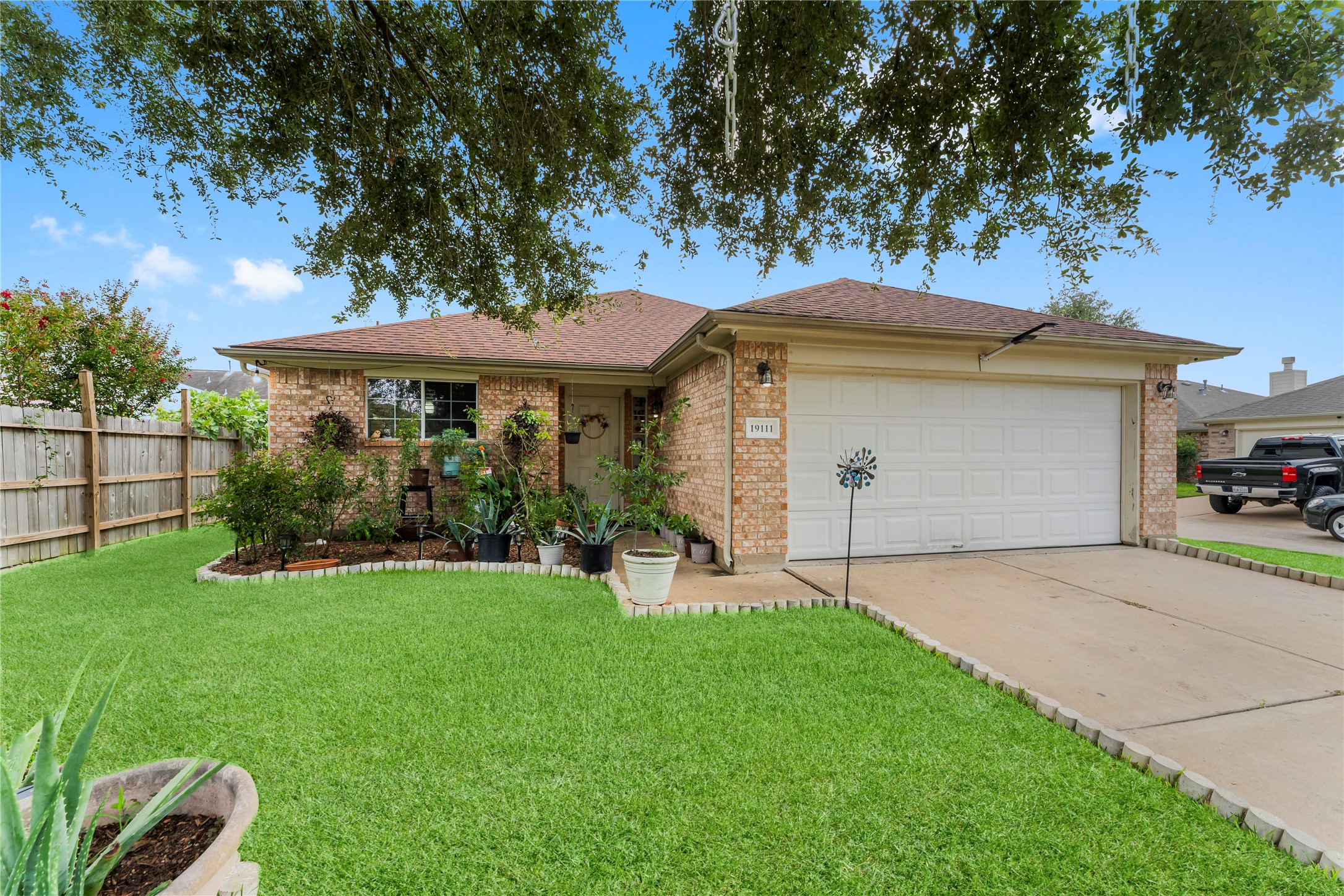 19111 Deep South Ct Property Photo 5