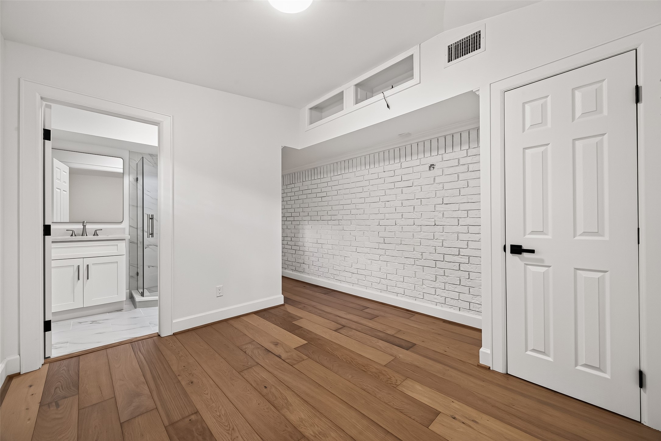 11322 Oak Spring Drive E Property Photo 29