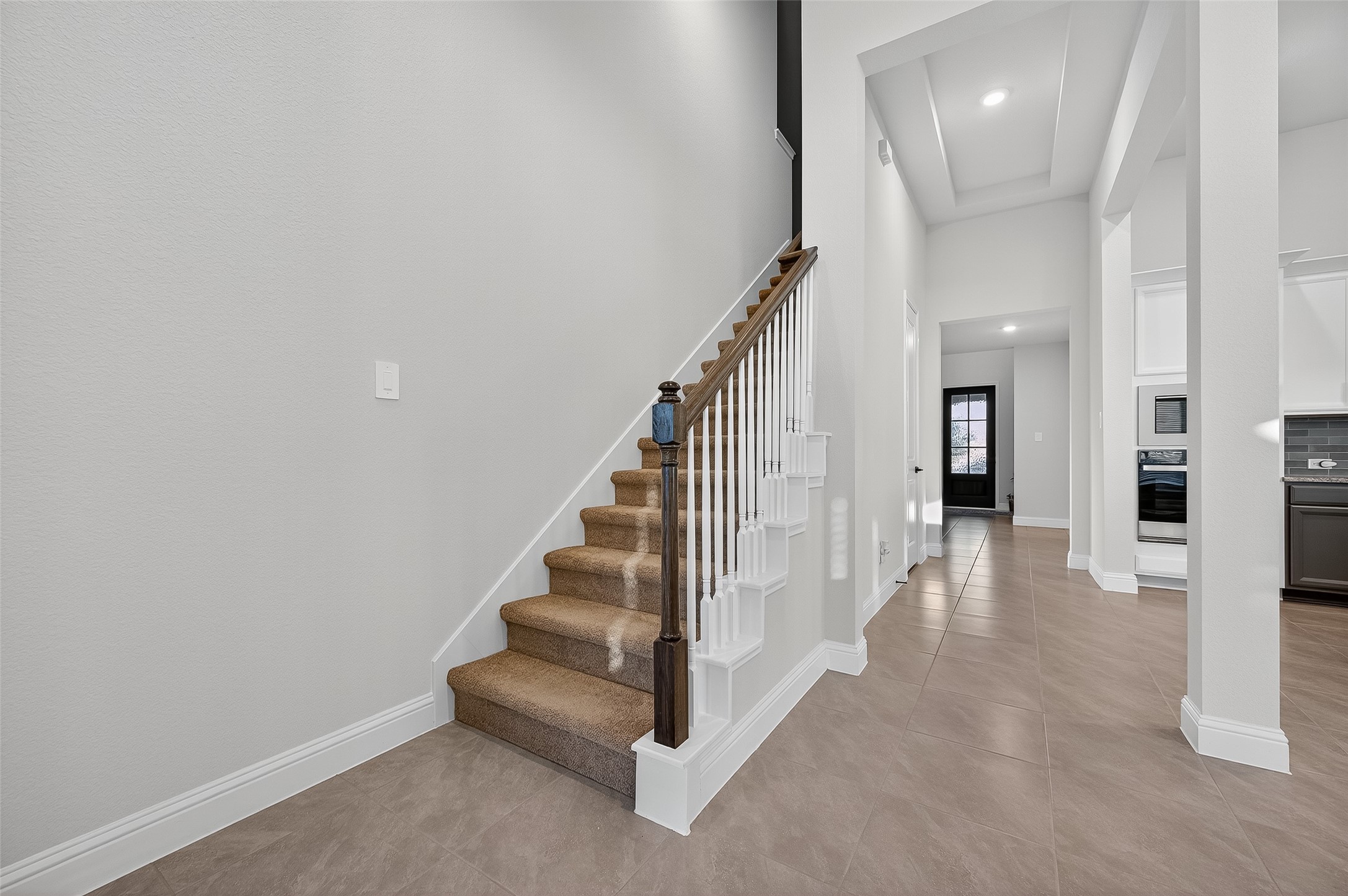 5202 Oakland Bluff Lane Property Photo 11