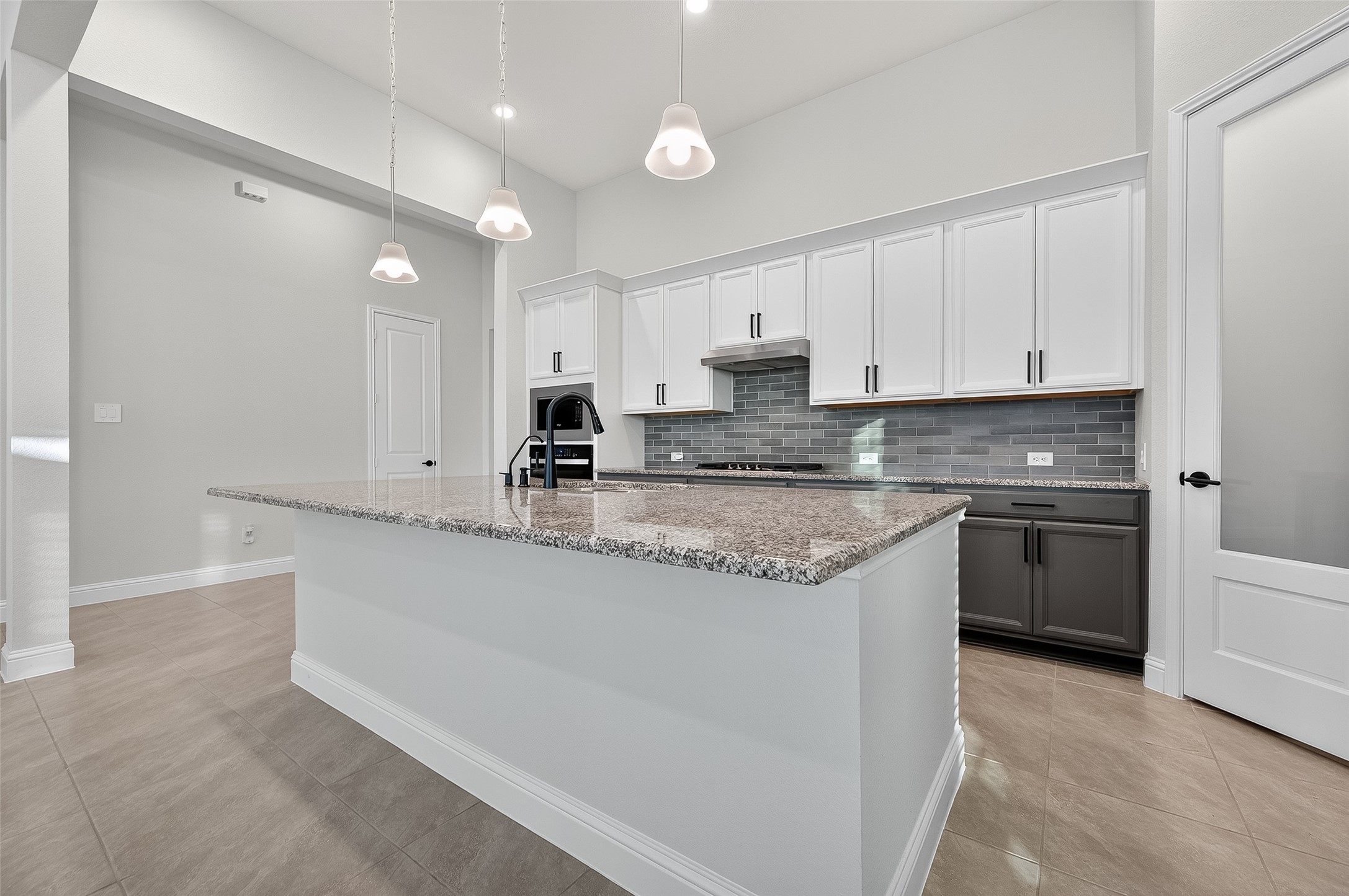 5202 Oakland Bluff Lane Property Photo 18