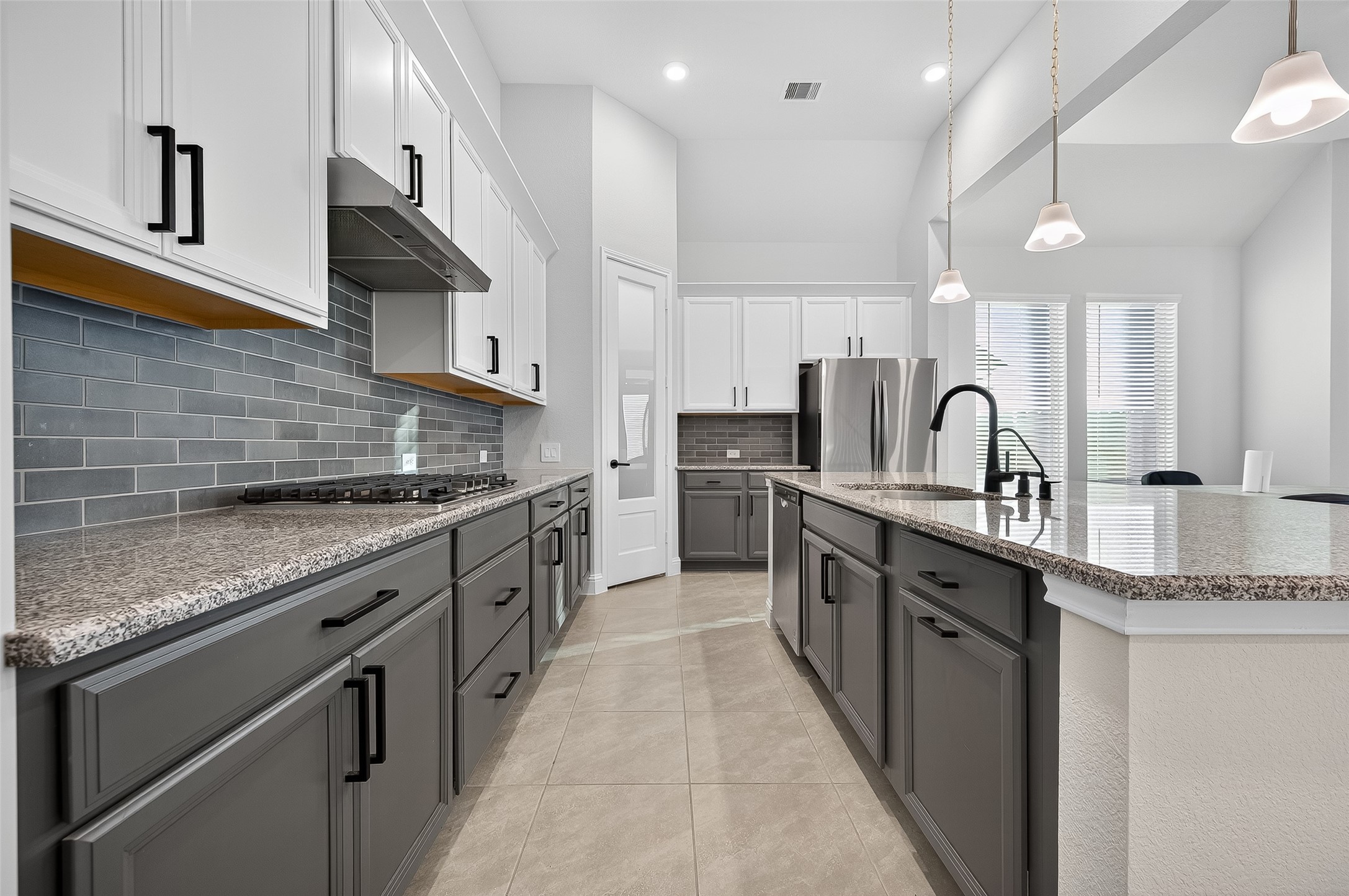 5202 Oakland Bluff Lane Property Photo 19