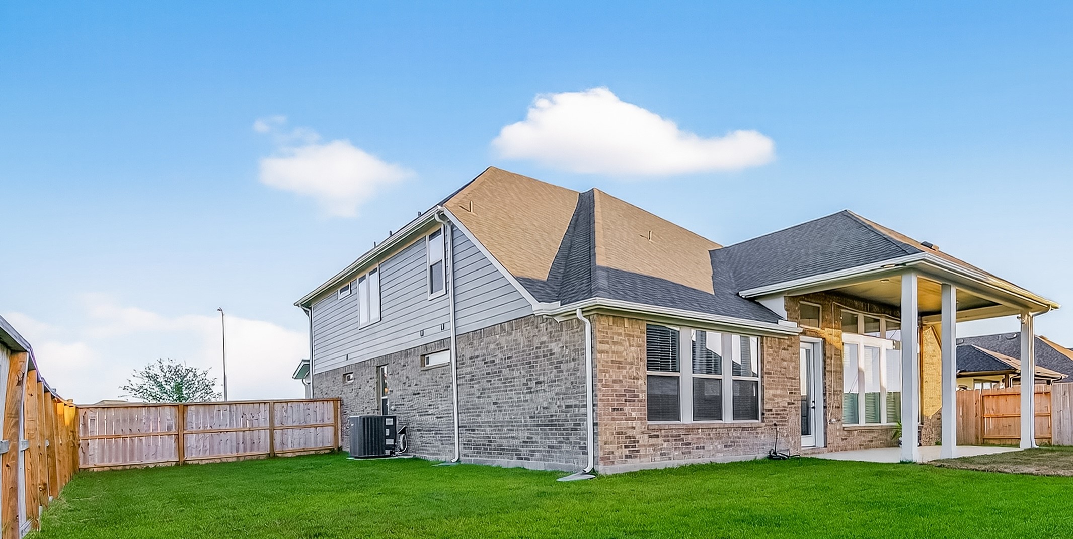 5202 Oakland Bluff Lane Property Photo 40