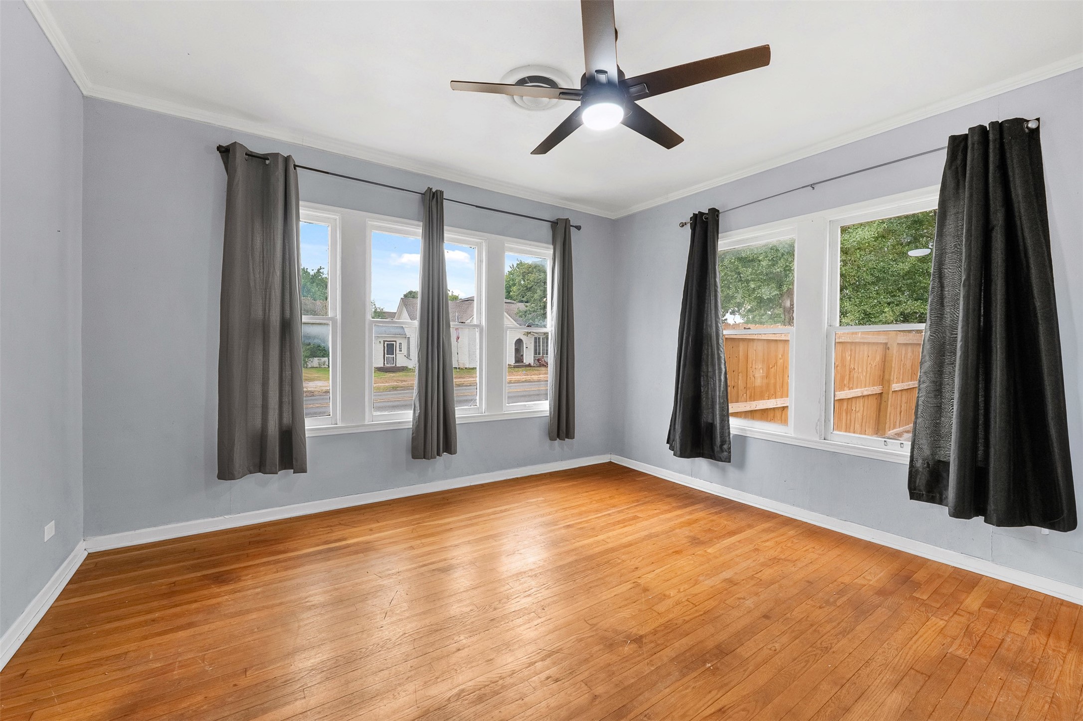 335 N Robb Street Property Photo 18