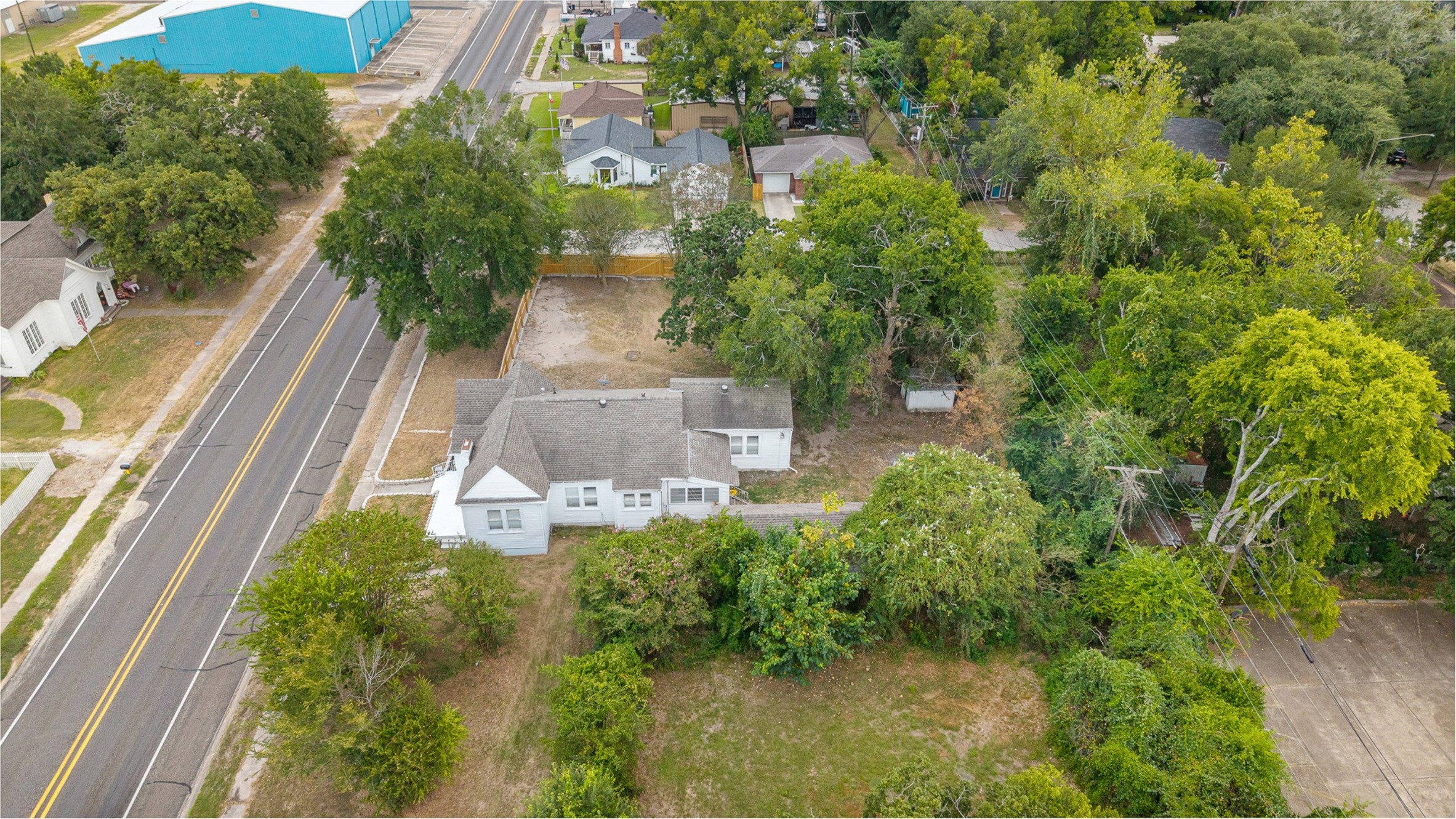 335 N Robb Street Property Photo 32