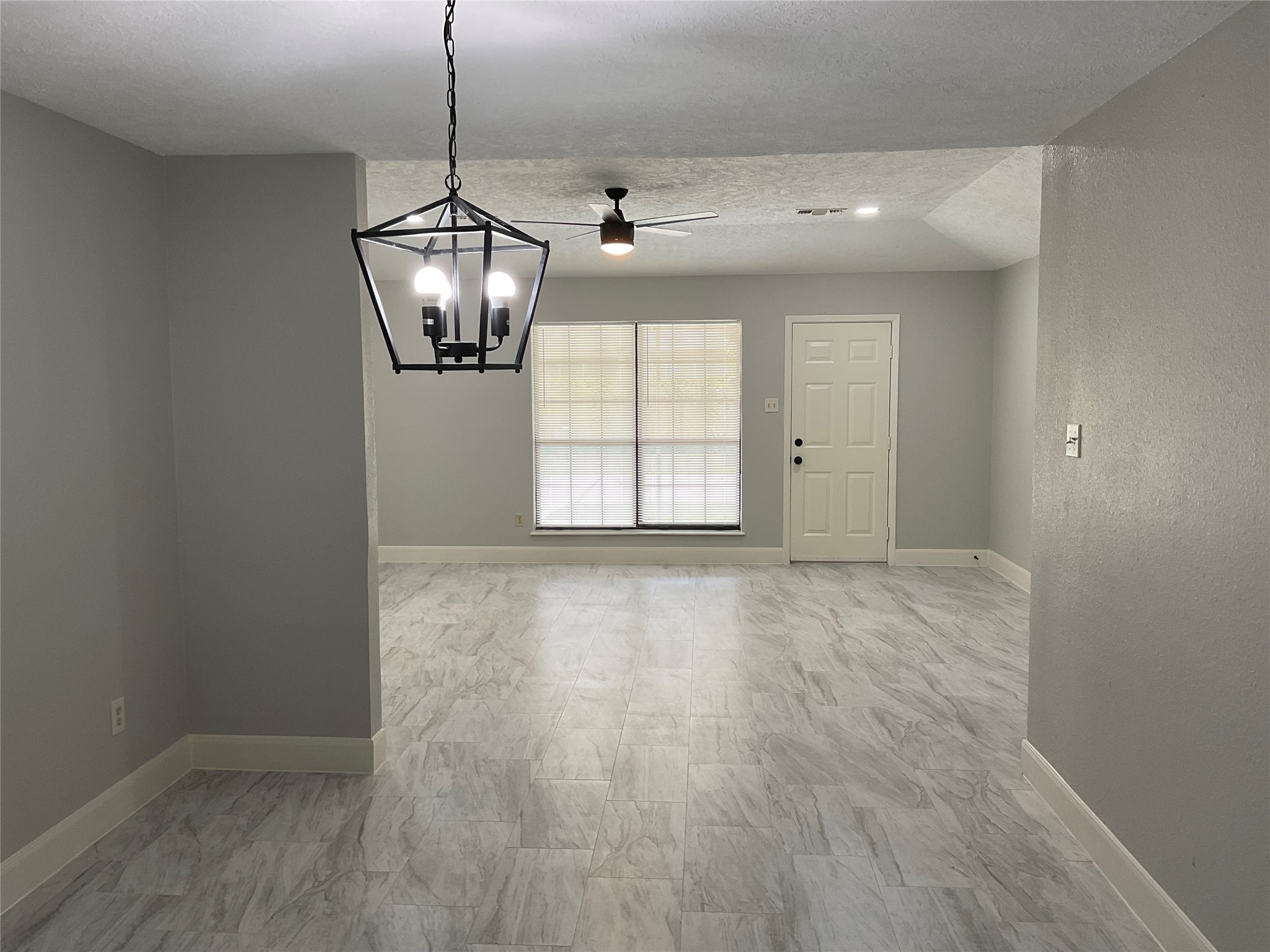 1211 Judy Lane Property Photo 4