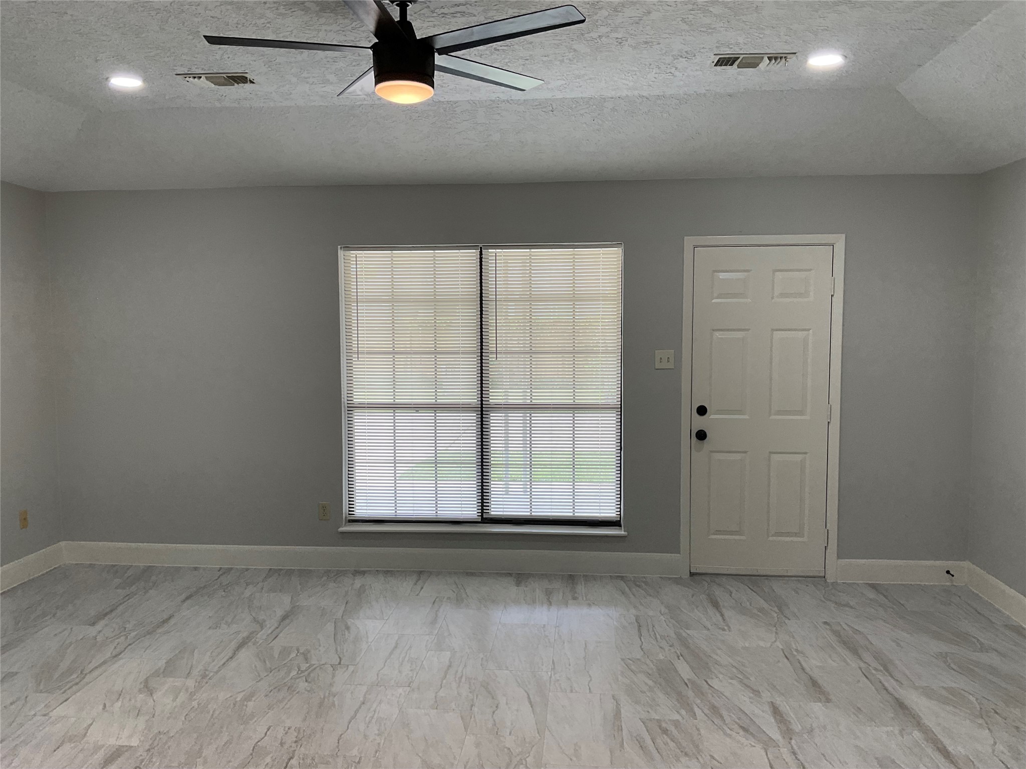 1211 Judy Lane Property Photo 5