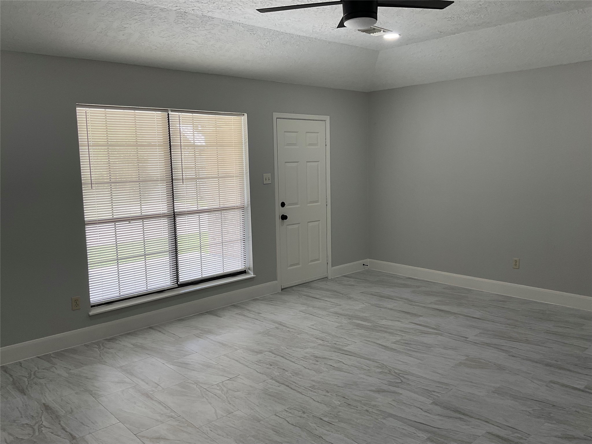 1211 Judy Lane Property Photo 6