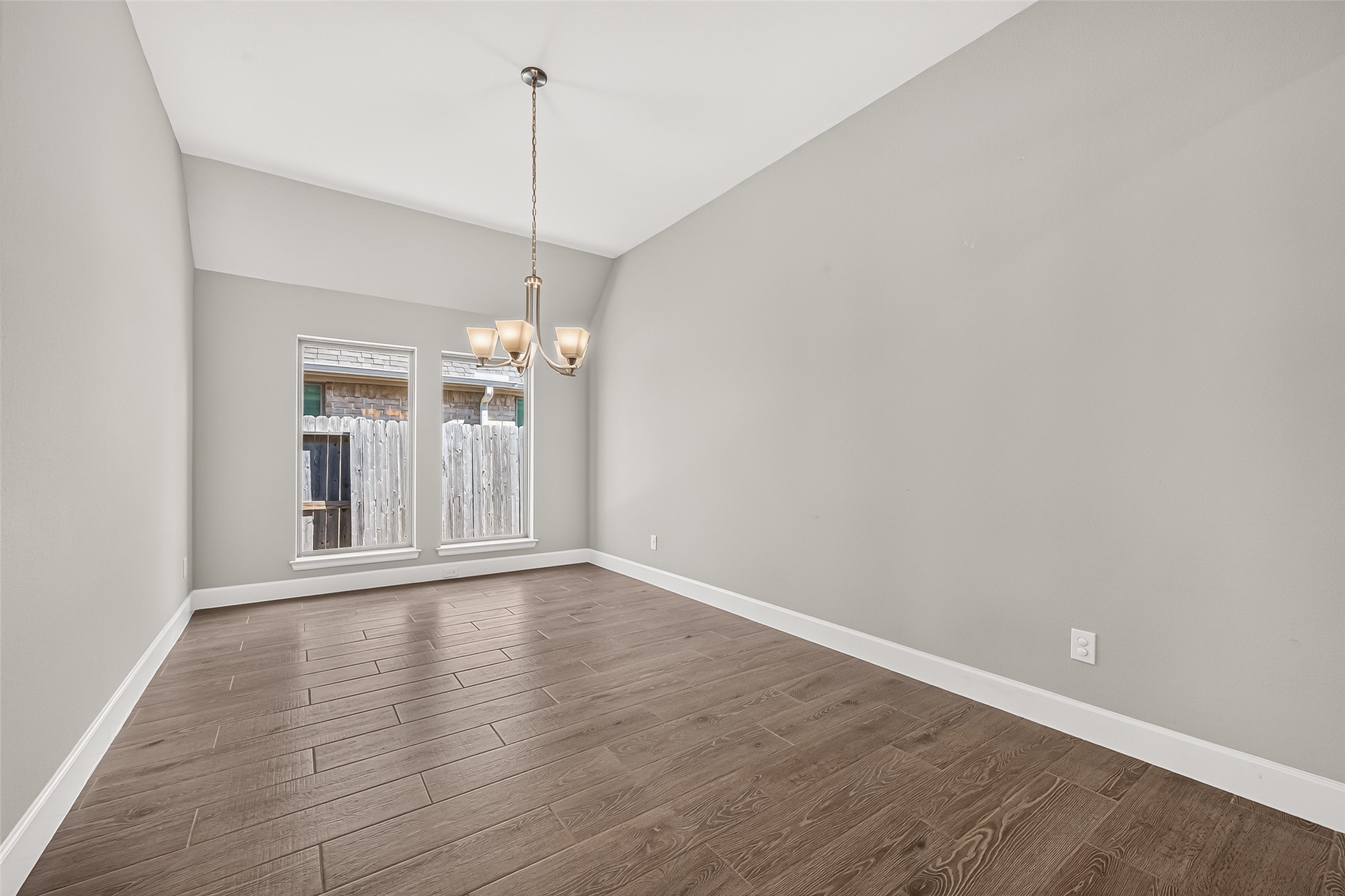 10735 Lacaille Lane Property Photo 9