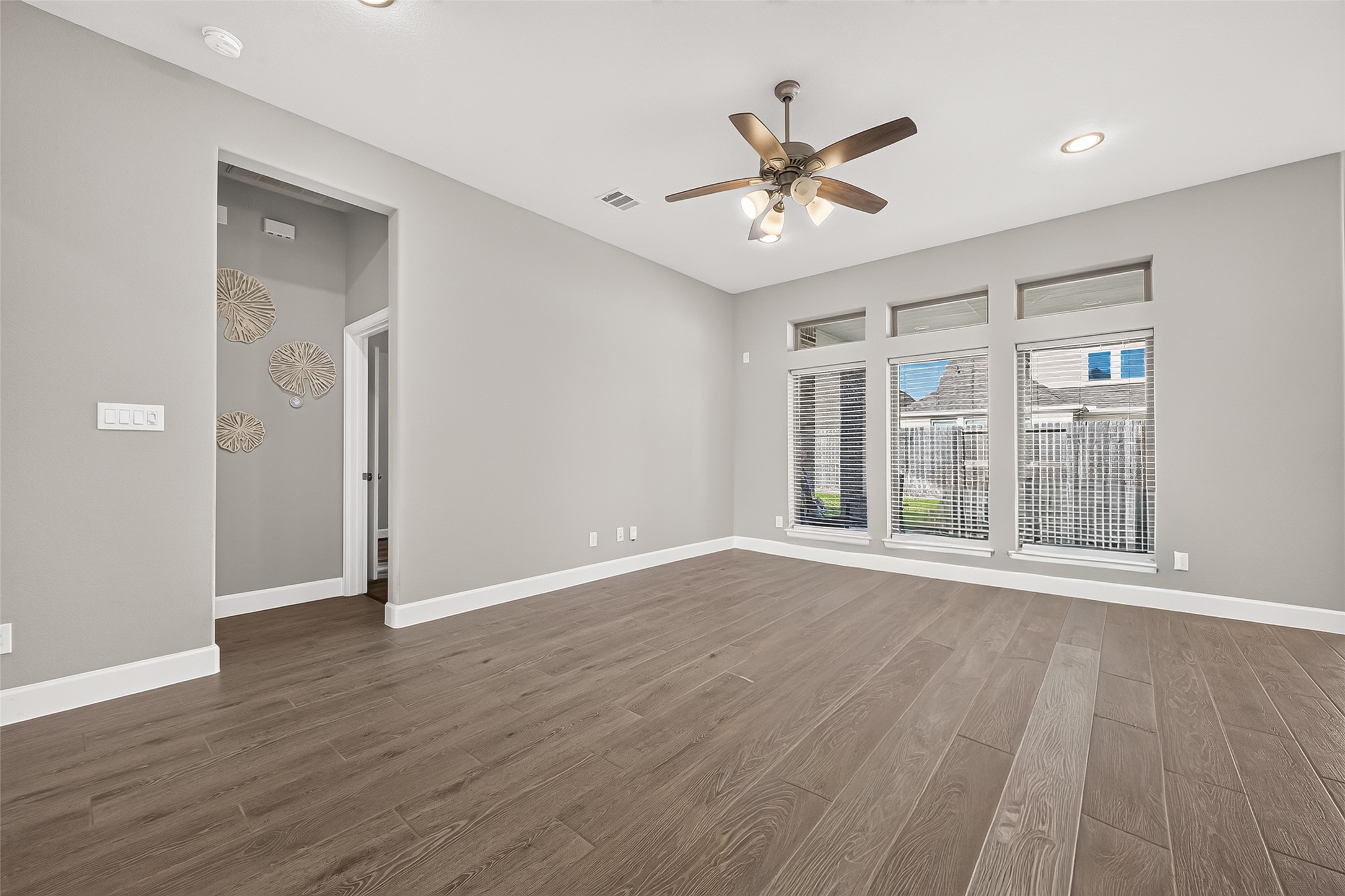 10735 Lacaille Lane Property Photo 15