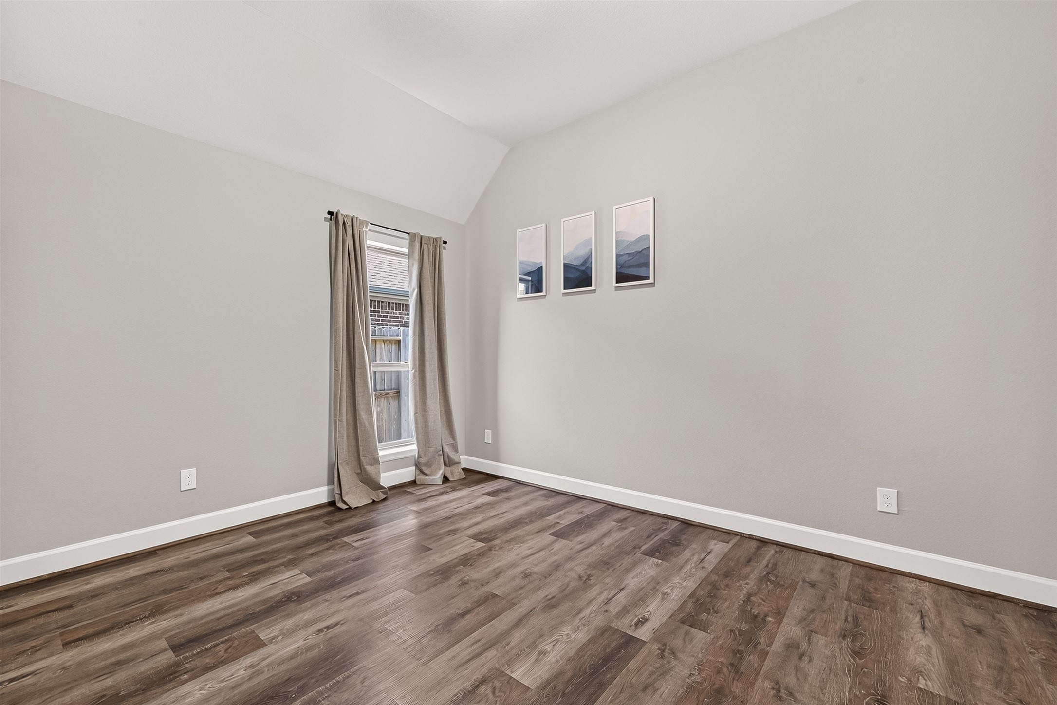 10735 Lacaille Lane Property Photo 32