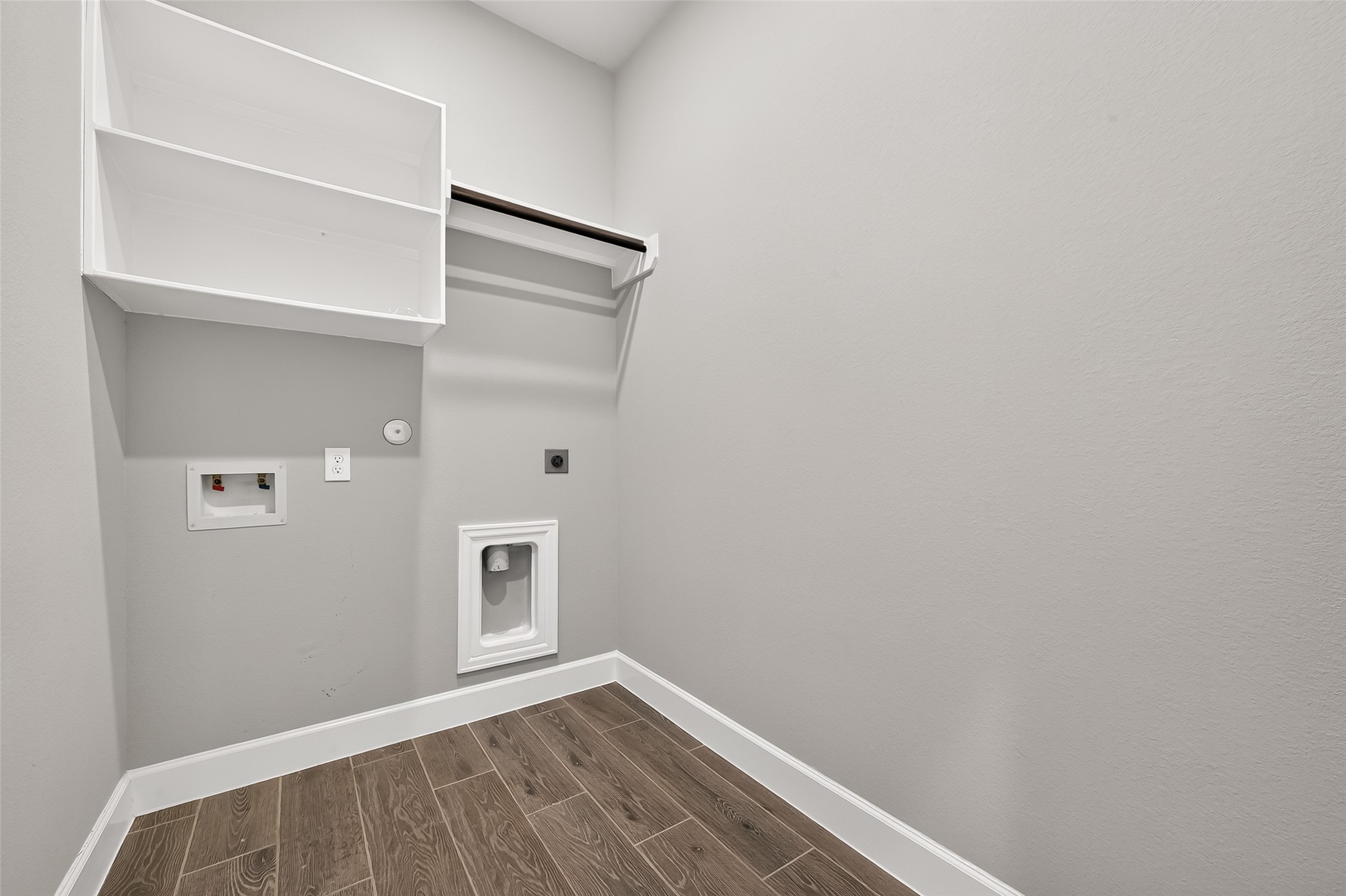 10735 Lacaille Lane Property Photo 35